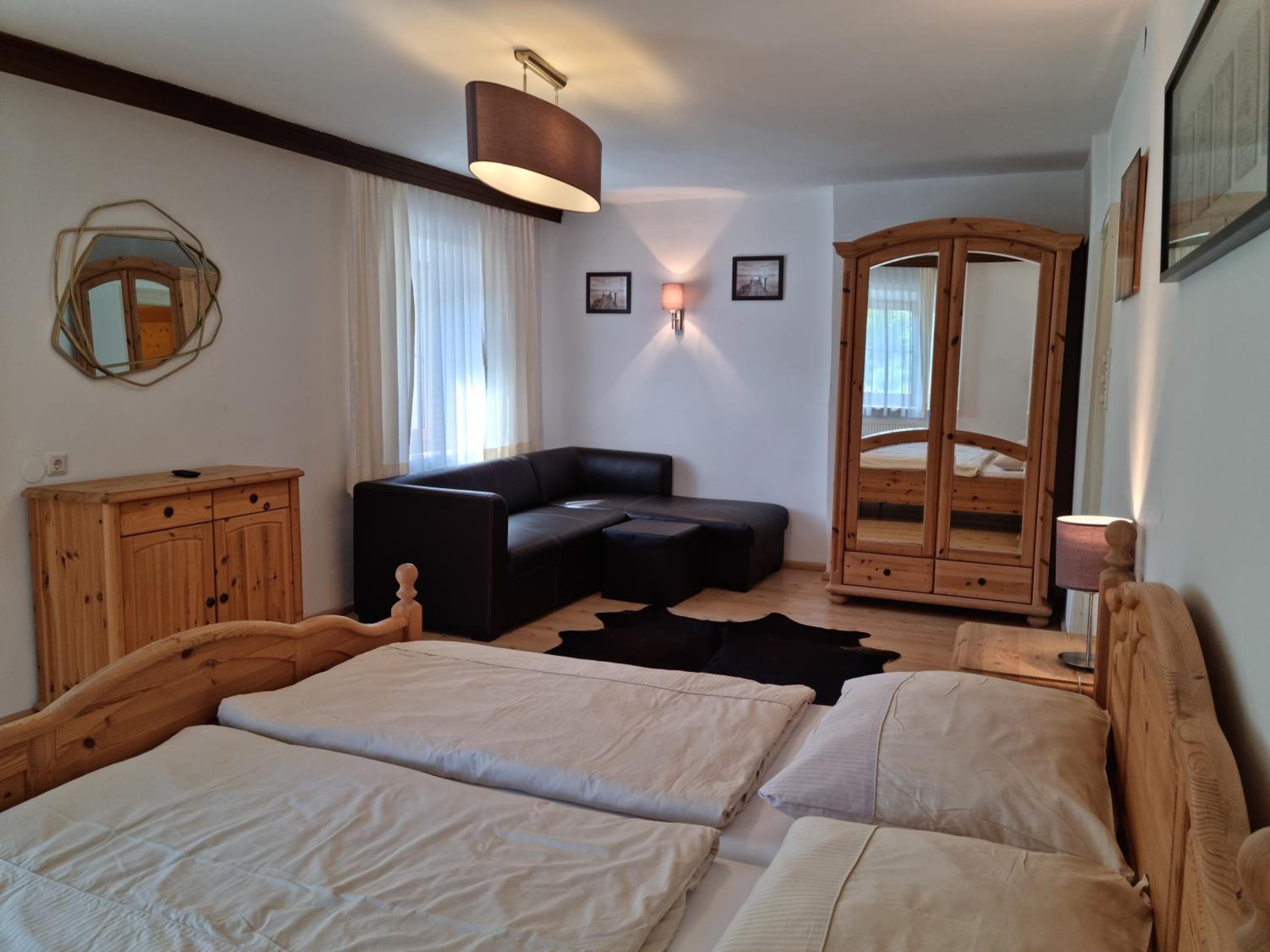 Quadruple Room - Photo 4