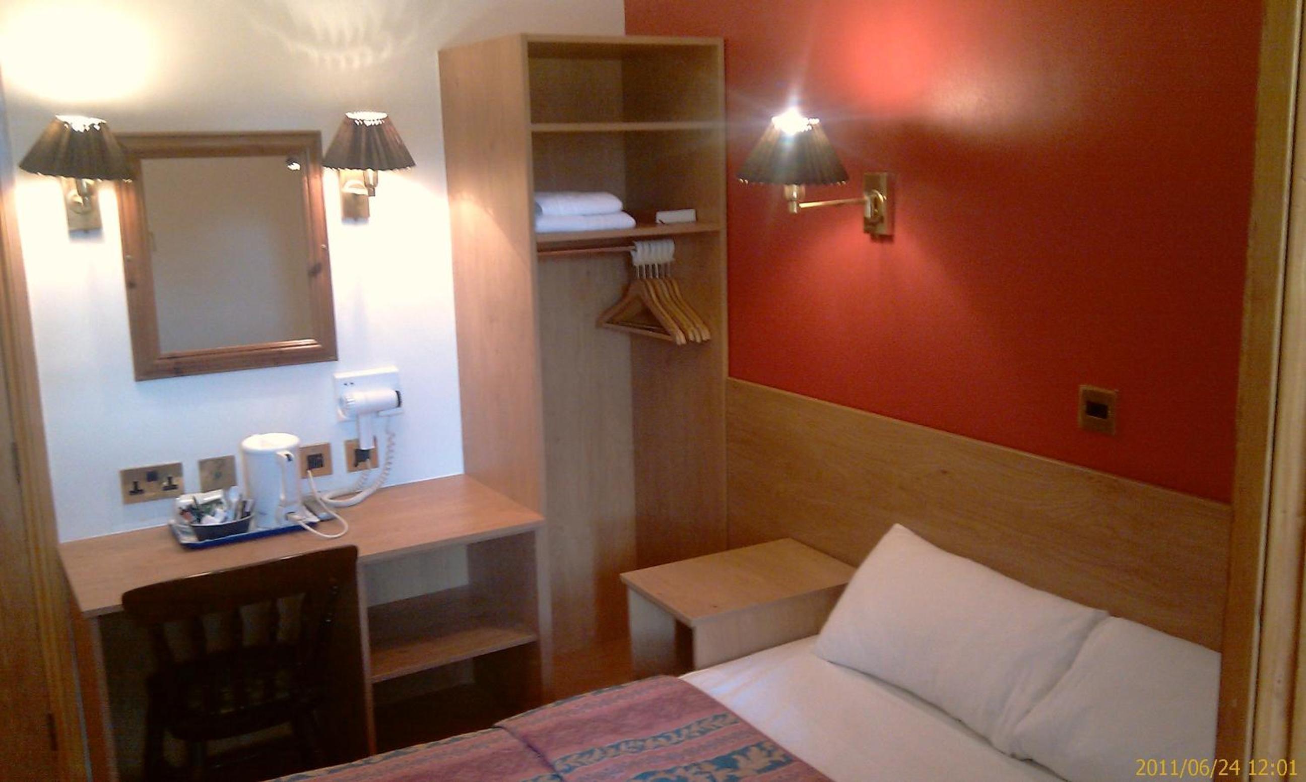 Double Room Ensuite photo 3