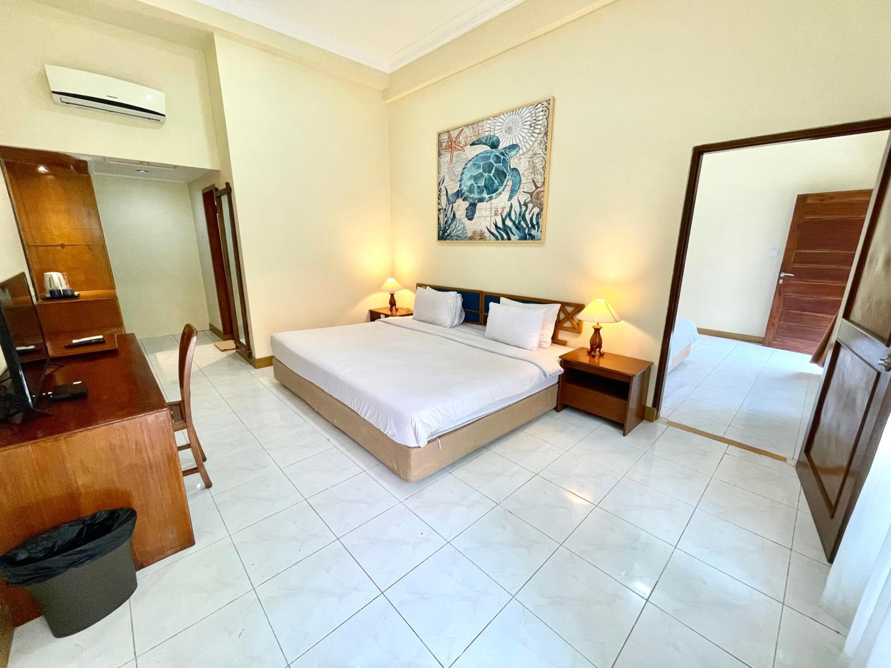 Two-Bedroom Pool View - Interconnecting Room - Photo 9