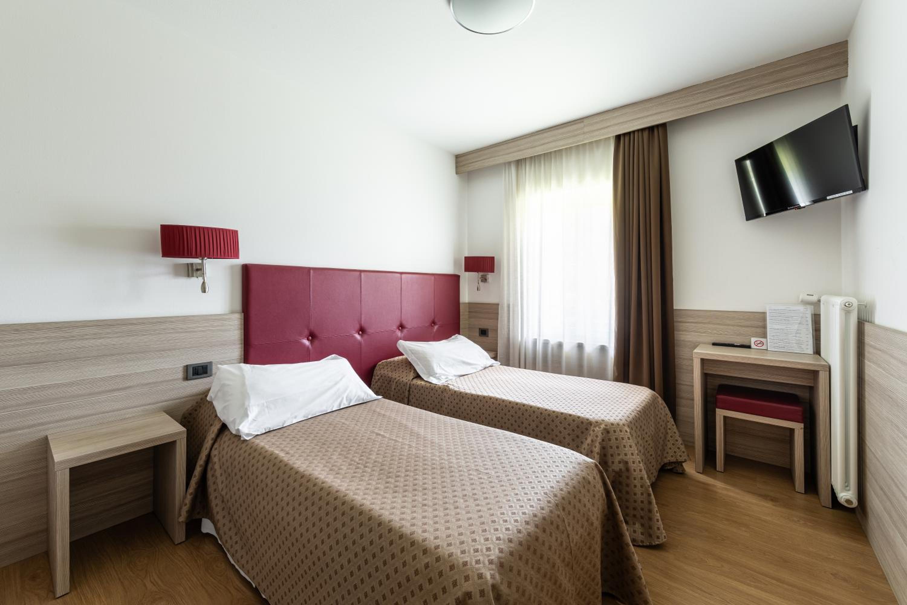 Single Room photo 2