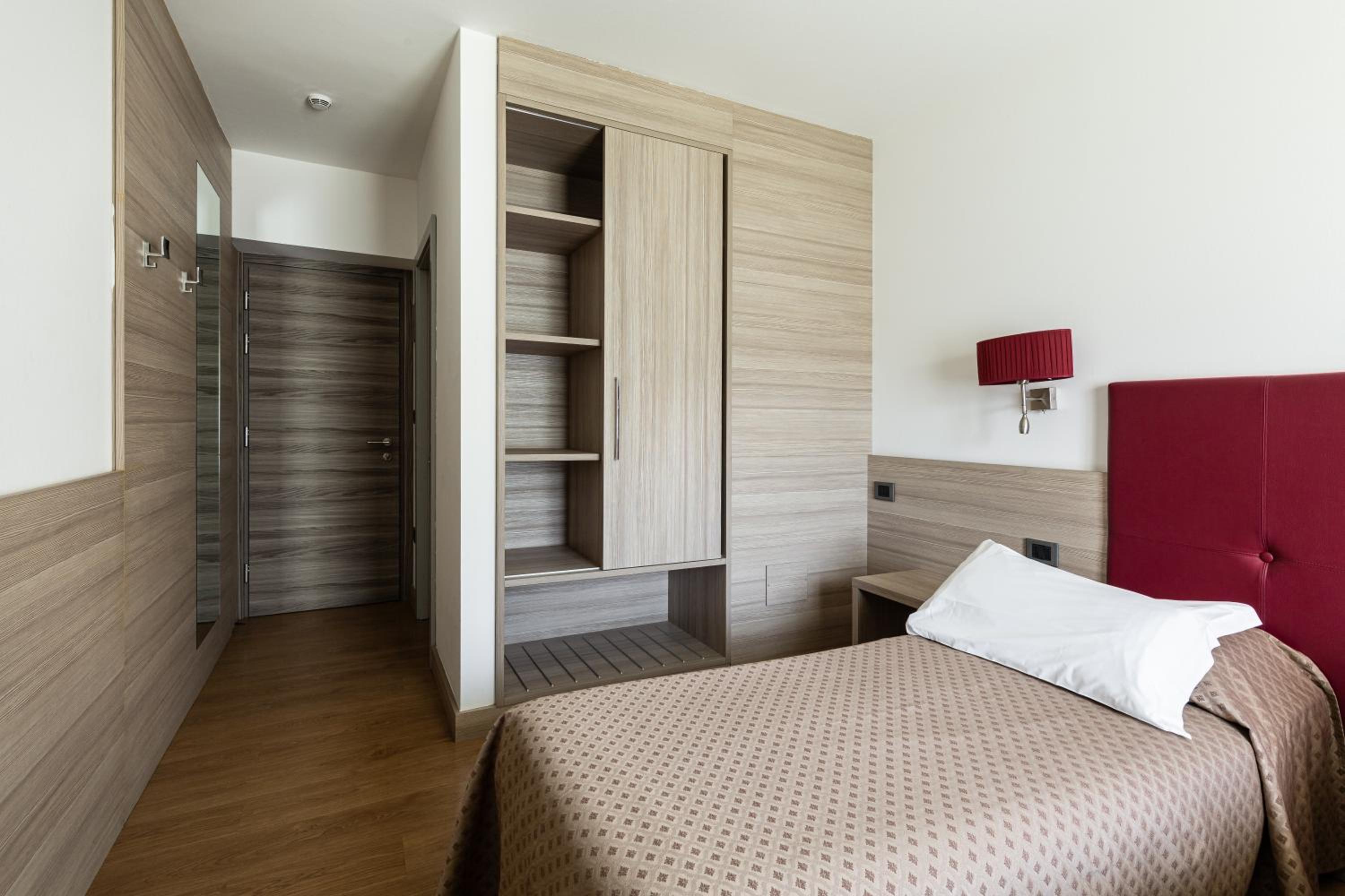 Single Room photo 1
