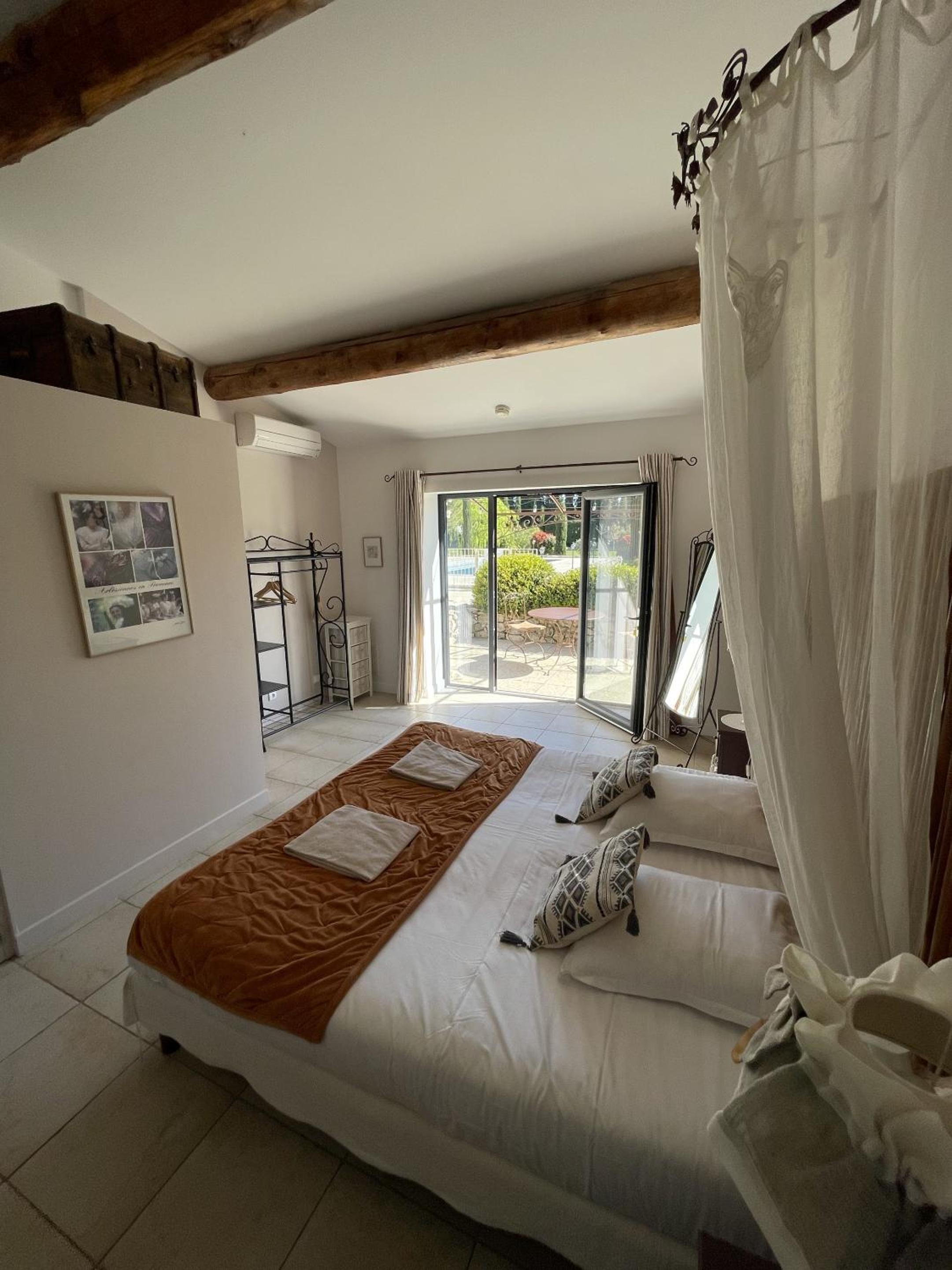 Superior Triple Room photo 2