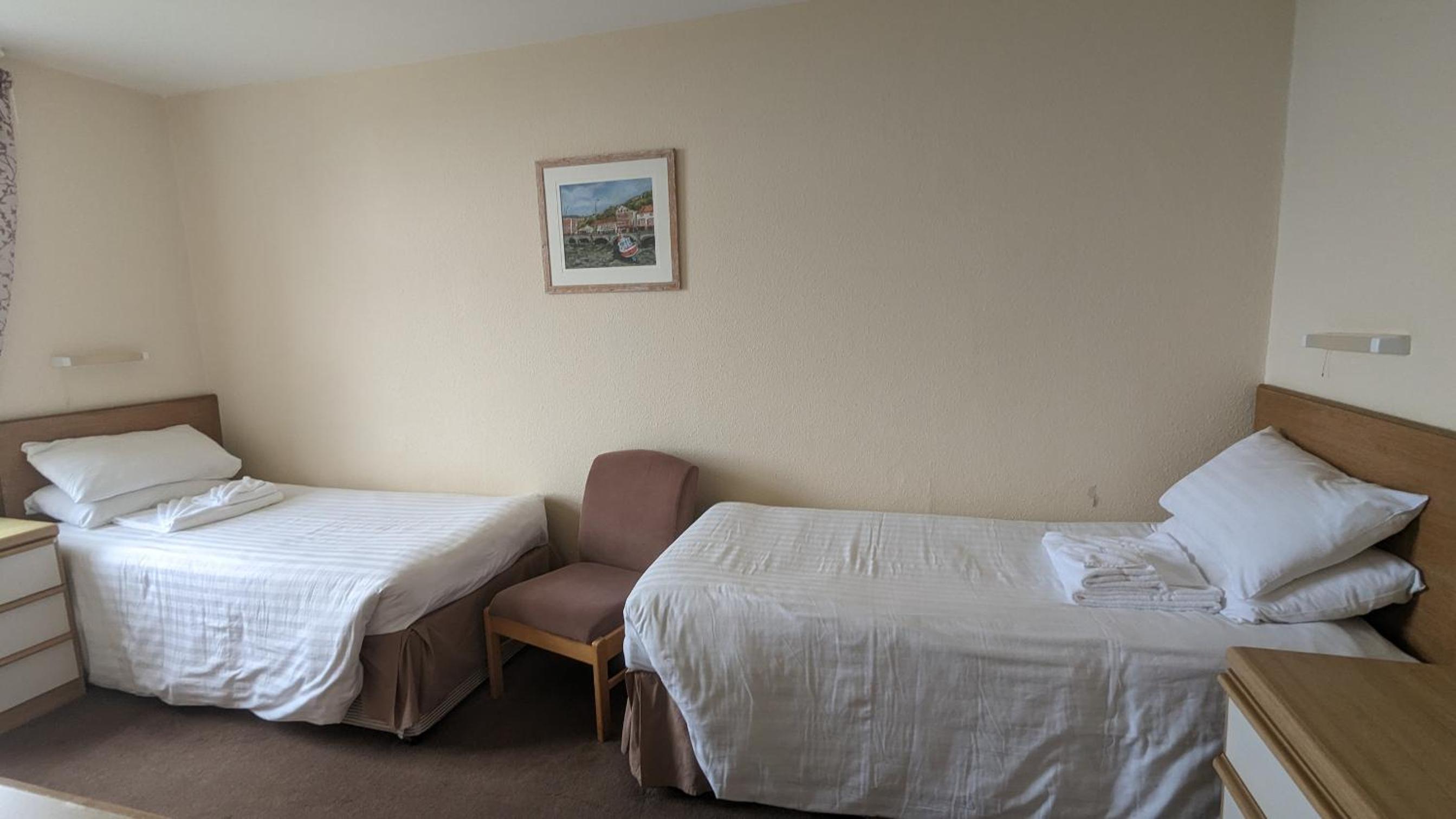 Budget Twin Room photo 3