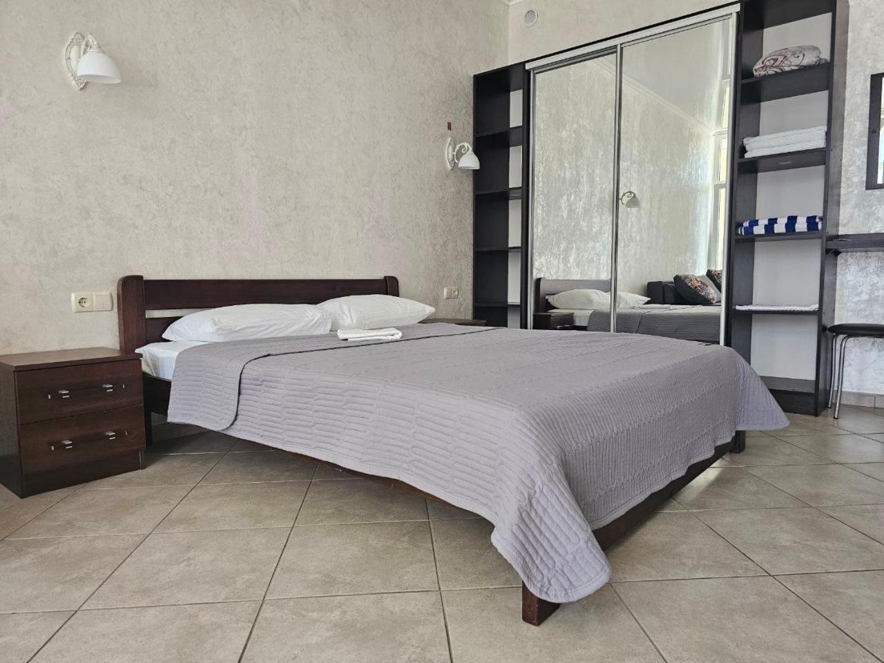 Superior King Suite photo 1
