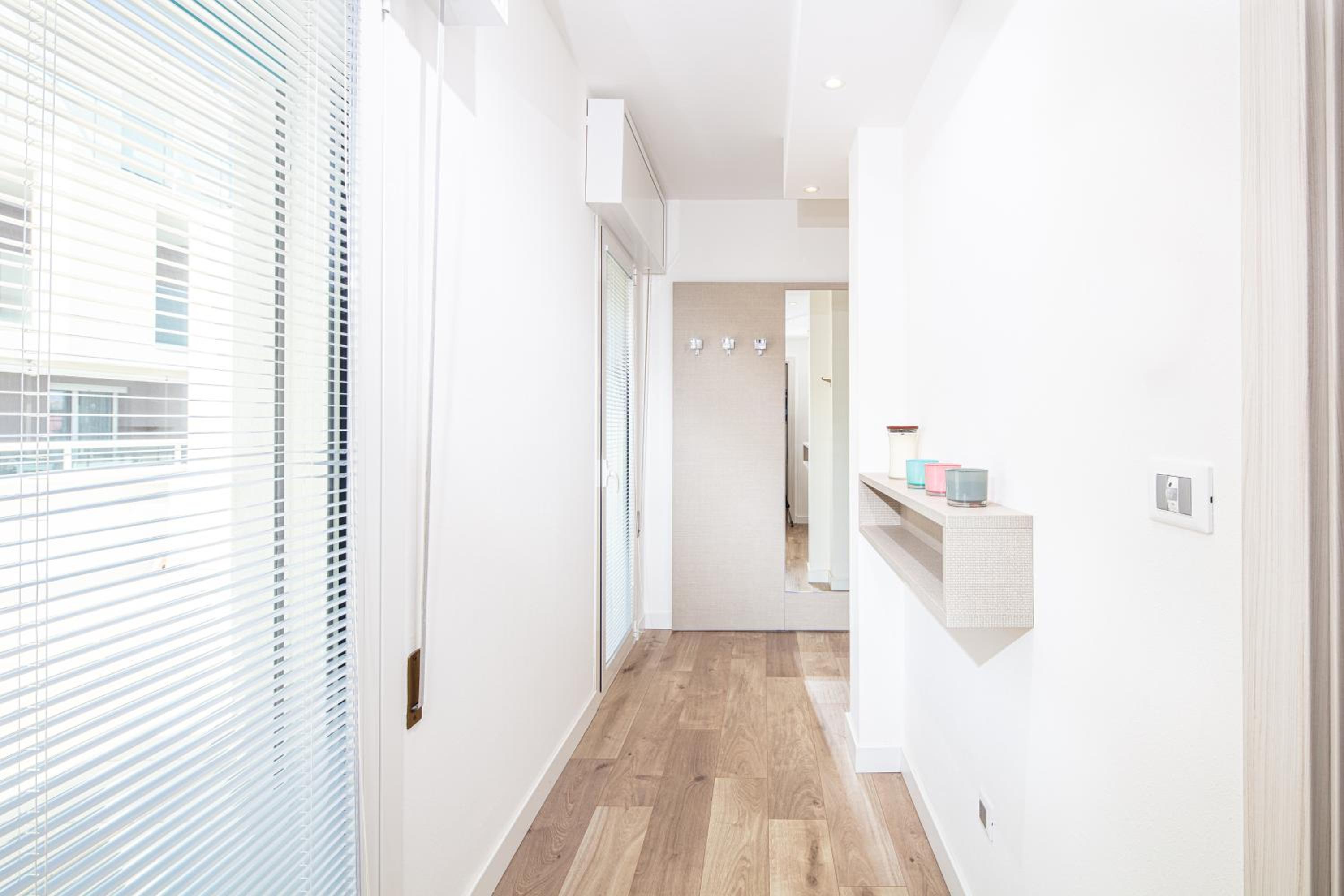 Suite with Terrace and partial sea view - Photo 4