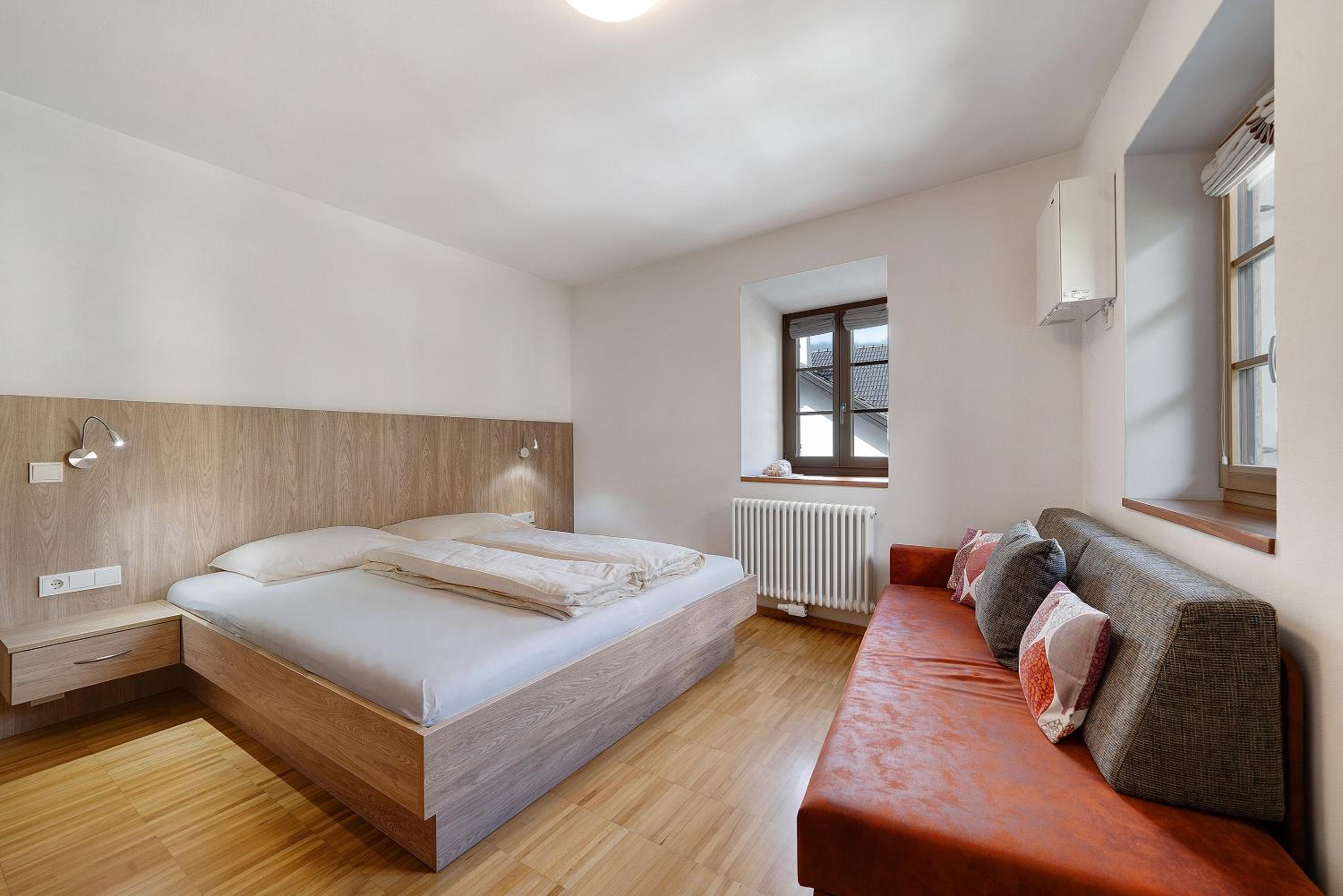 Two-Bedroom Deluxe Apartment with Garden View photo 3
