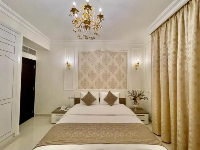 One-Bedroom Suite photo 1