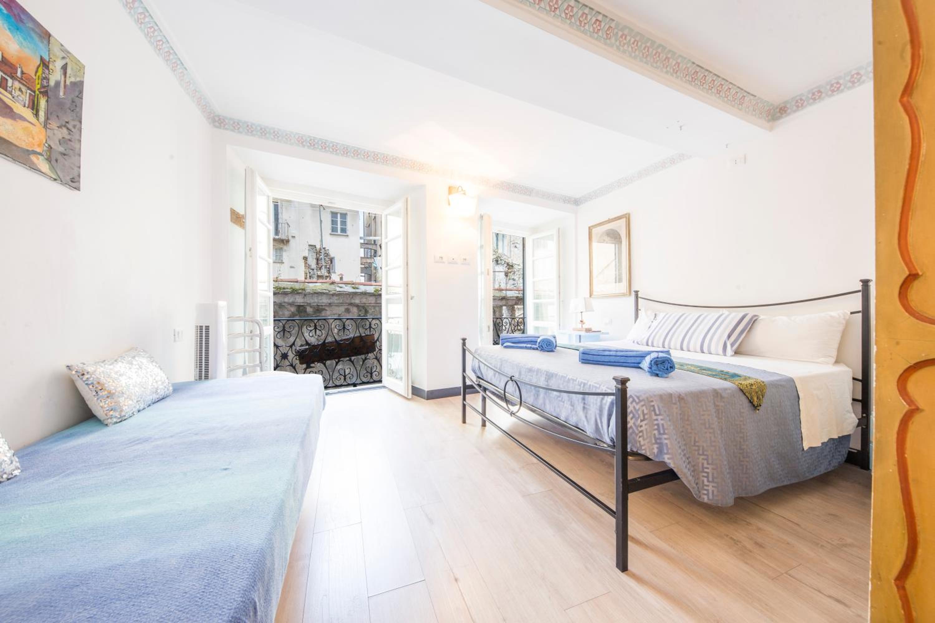 Triple Room with Private Bathroom photo 1