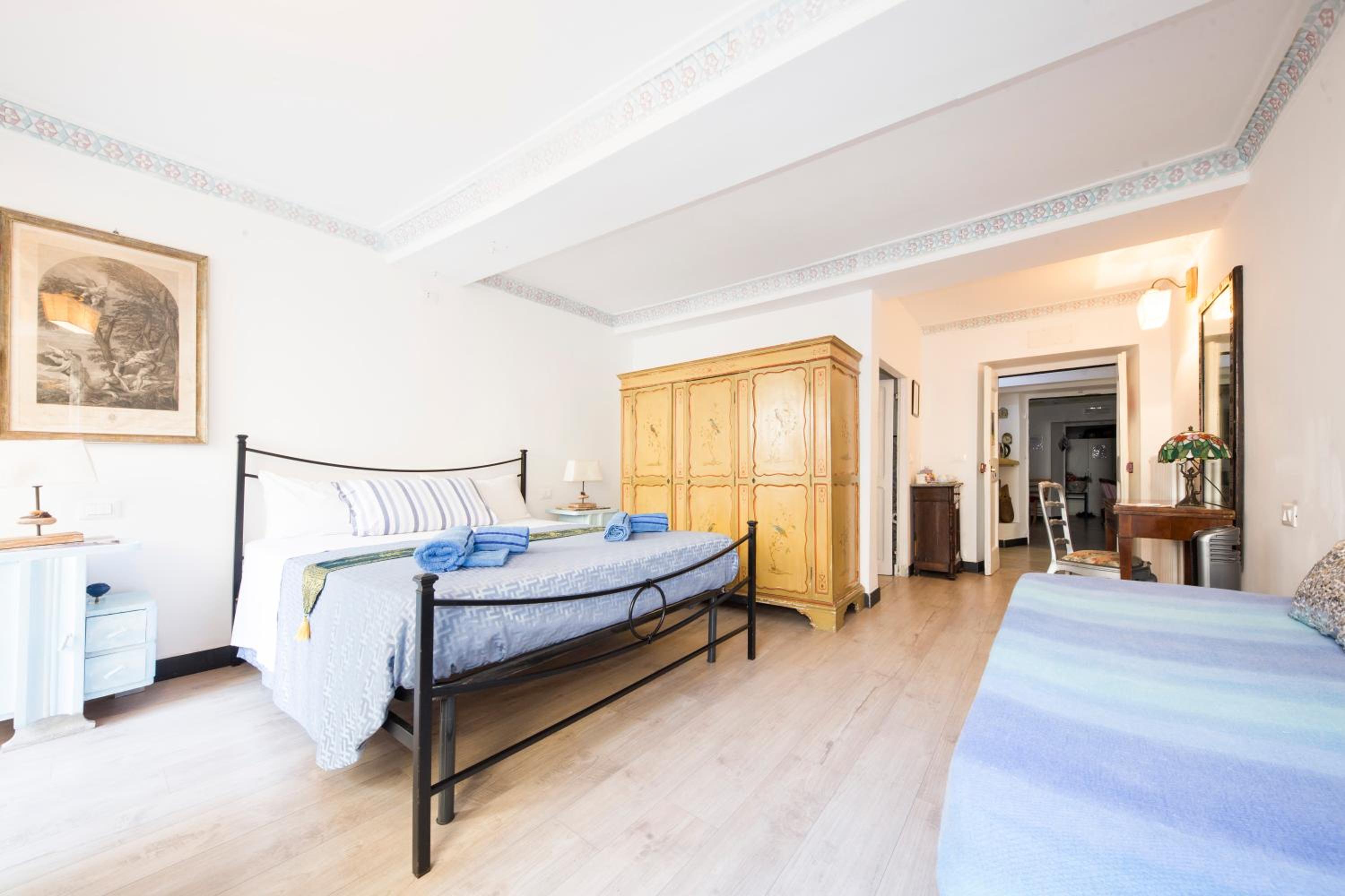 Triple Room with Private Bathroom photo 2