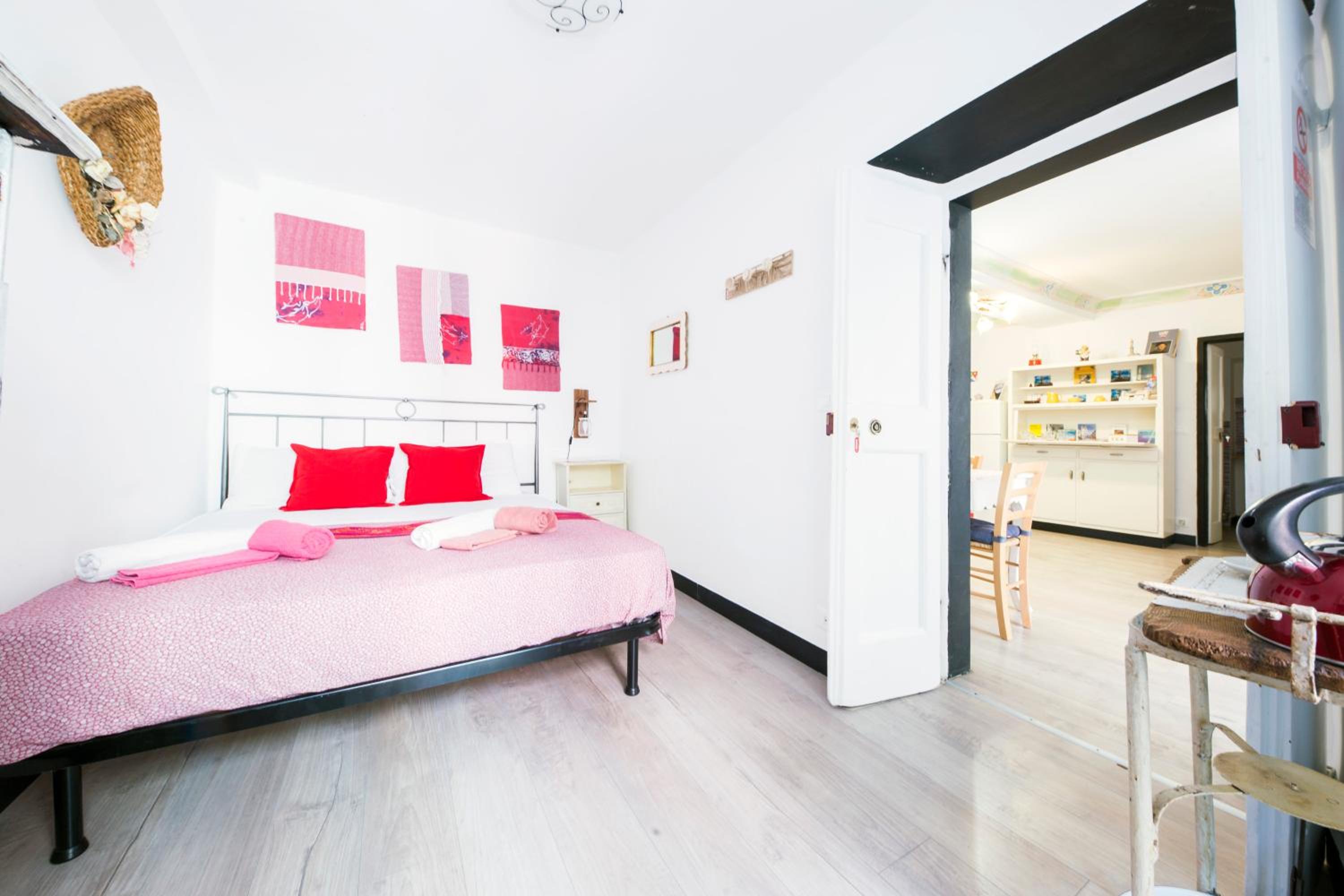 Double Room with Private External Bathroom photo 2