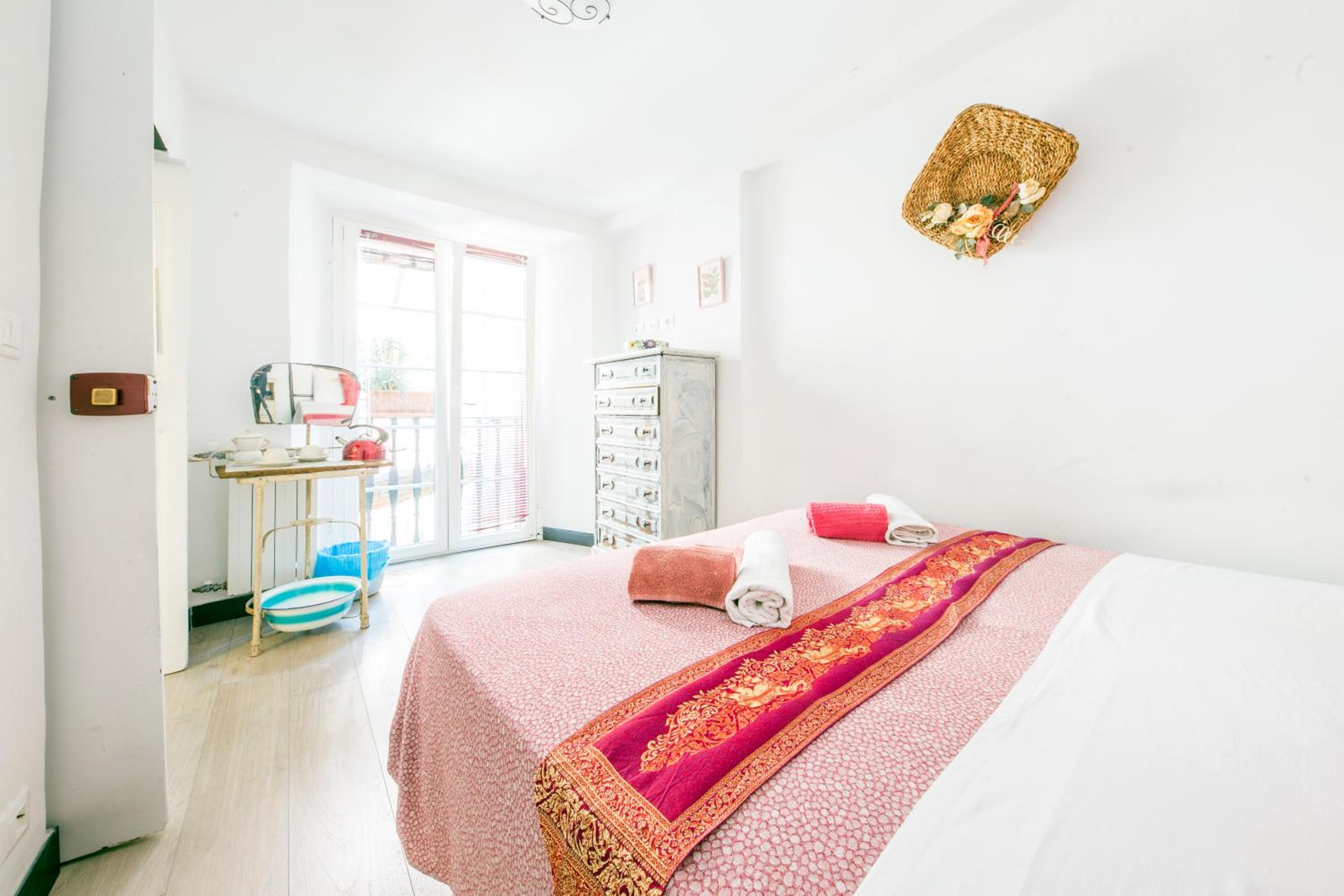 Double Room with Private External Bathroom photo 3