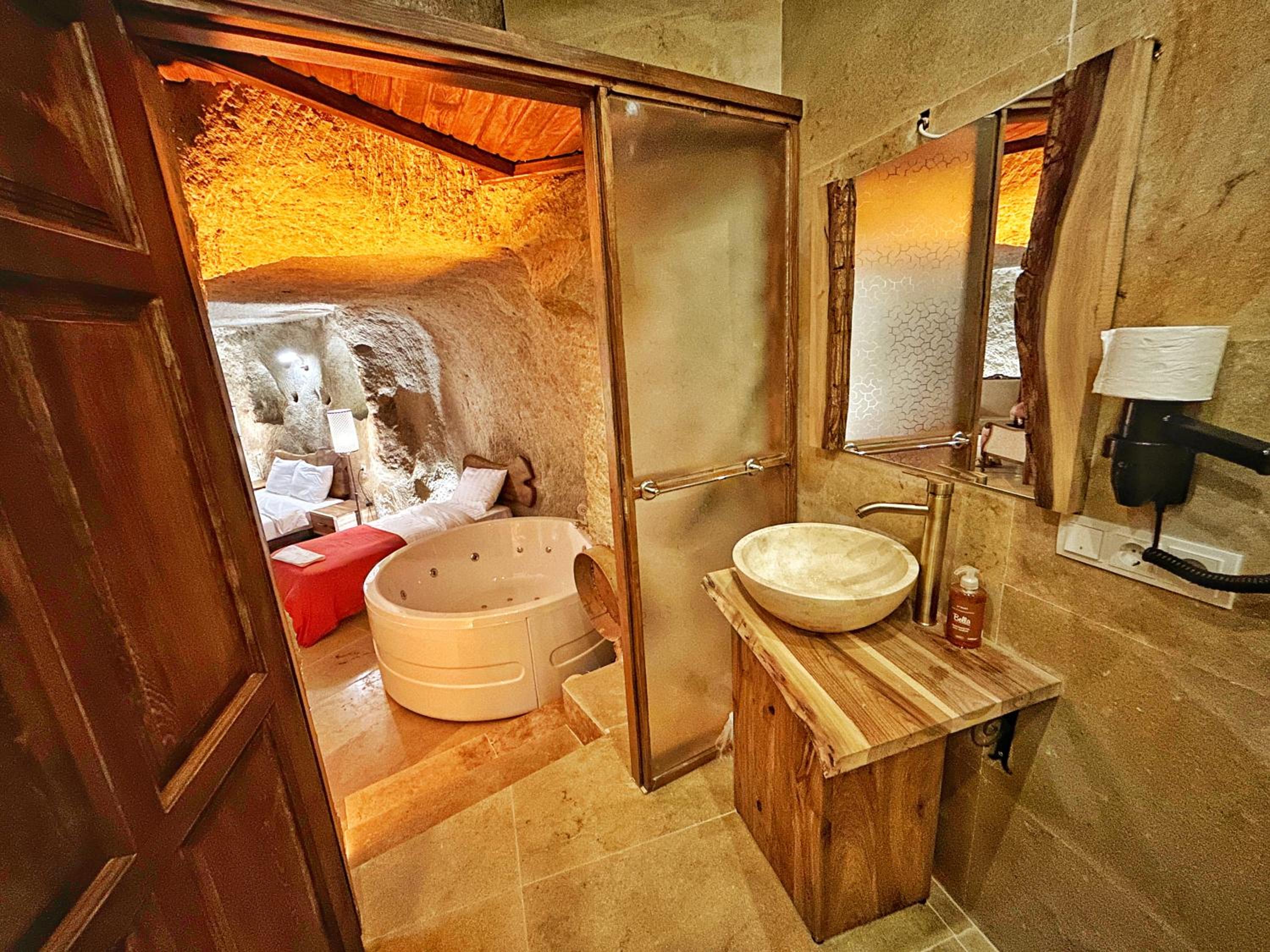 Deluxe Triple Room - Photo 15