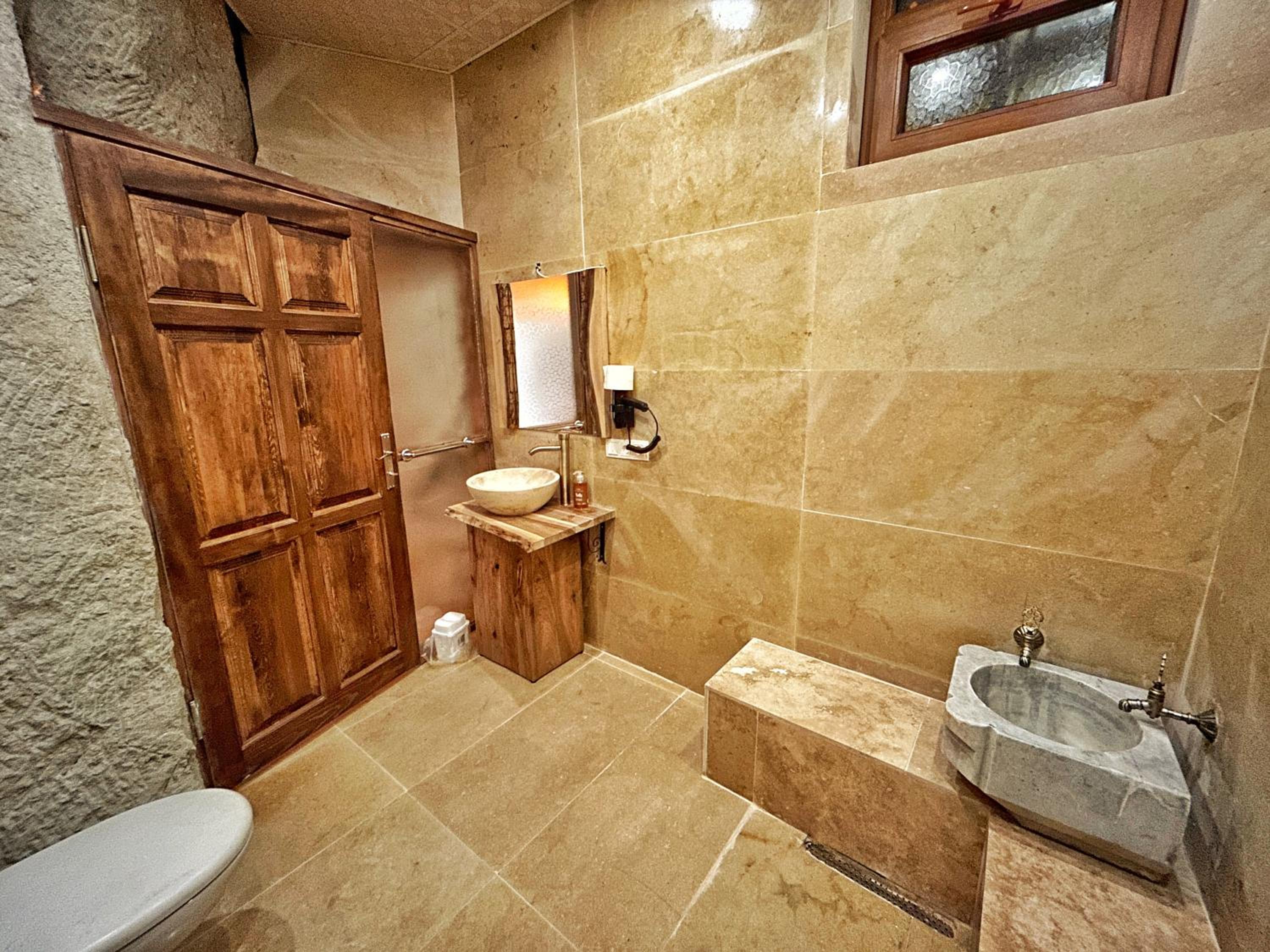Deluxe Triple Room - Photo 14