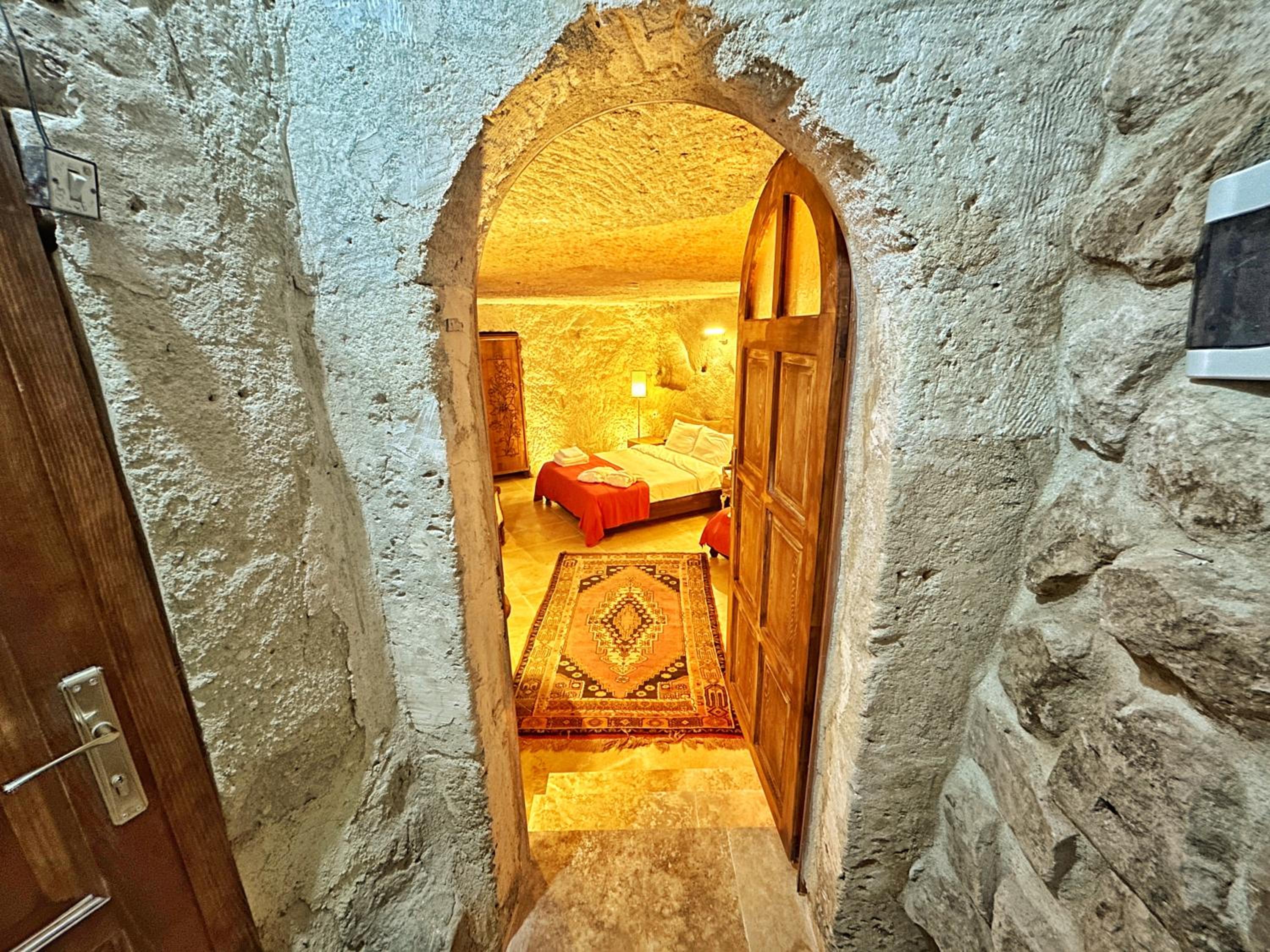 Deluxe Triple Room - Photo 13
