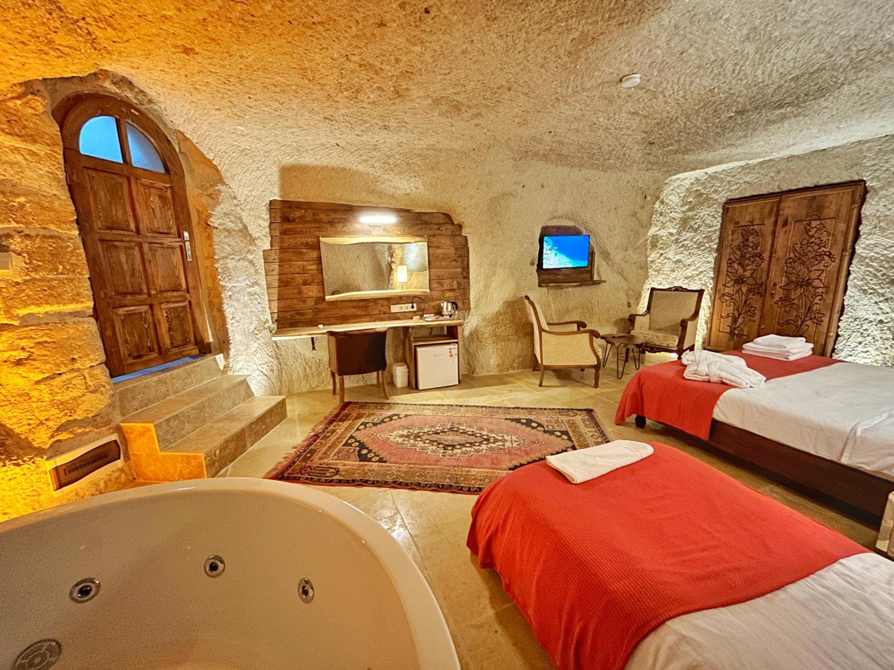 Deluxe Triple Room - Photo 7