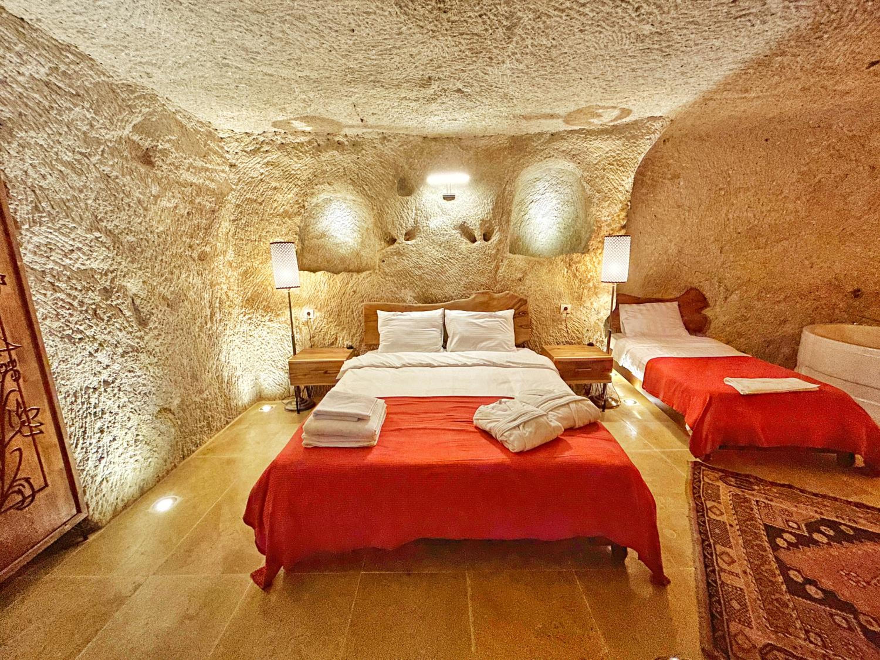 Deluxe Triple Room - Photo 5