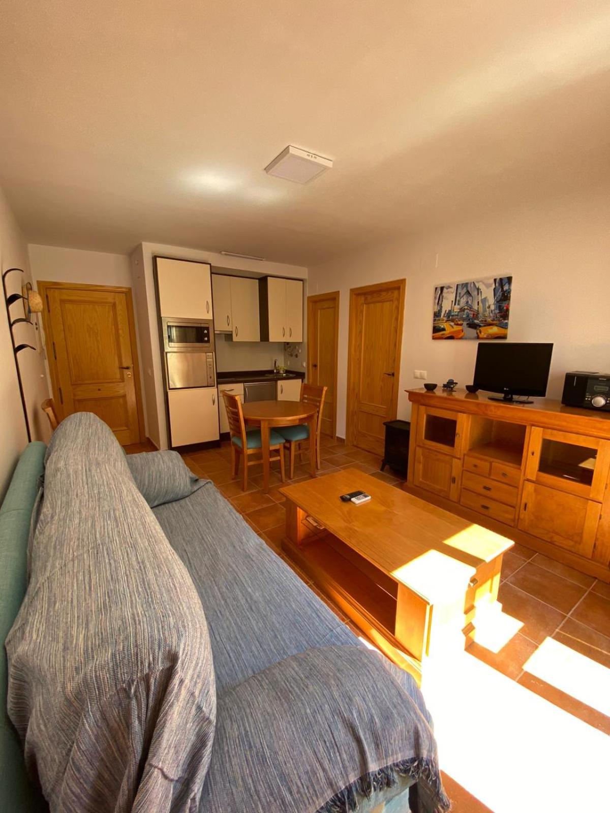 One-Bedroom Apartment photo 3