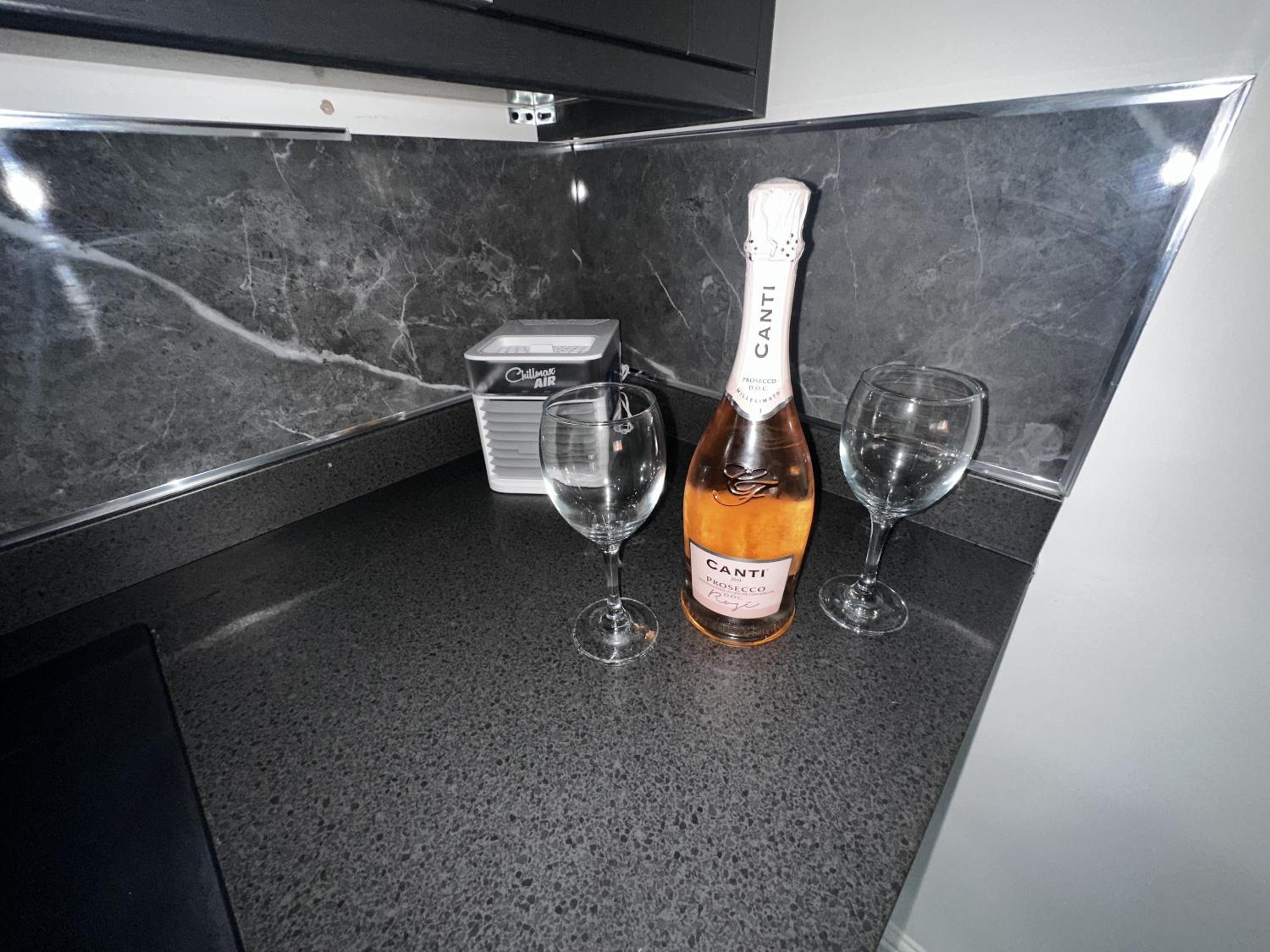  superior suite with spa bath  - Photo 7