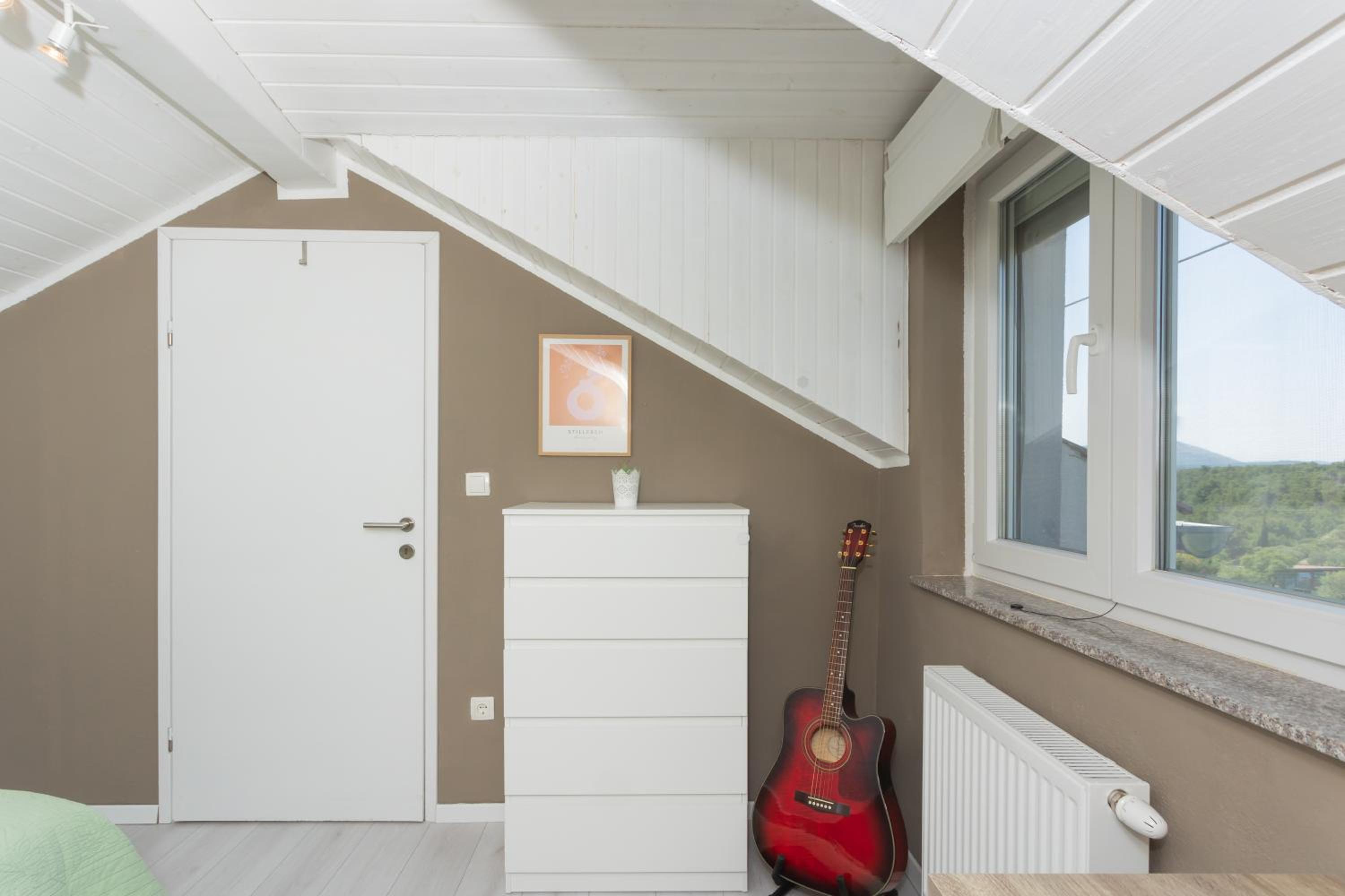 Two-Bedroom House photo 3