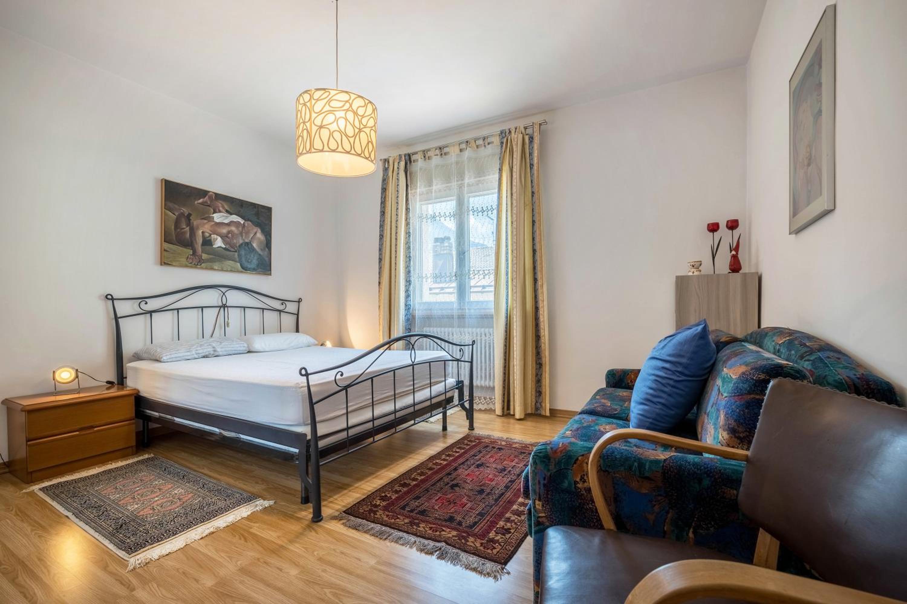 Three-Bedroom Premium Apartment with Balcony photo 1