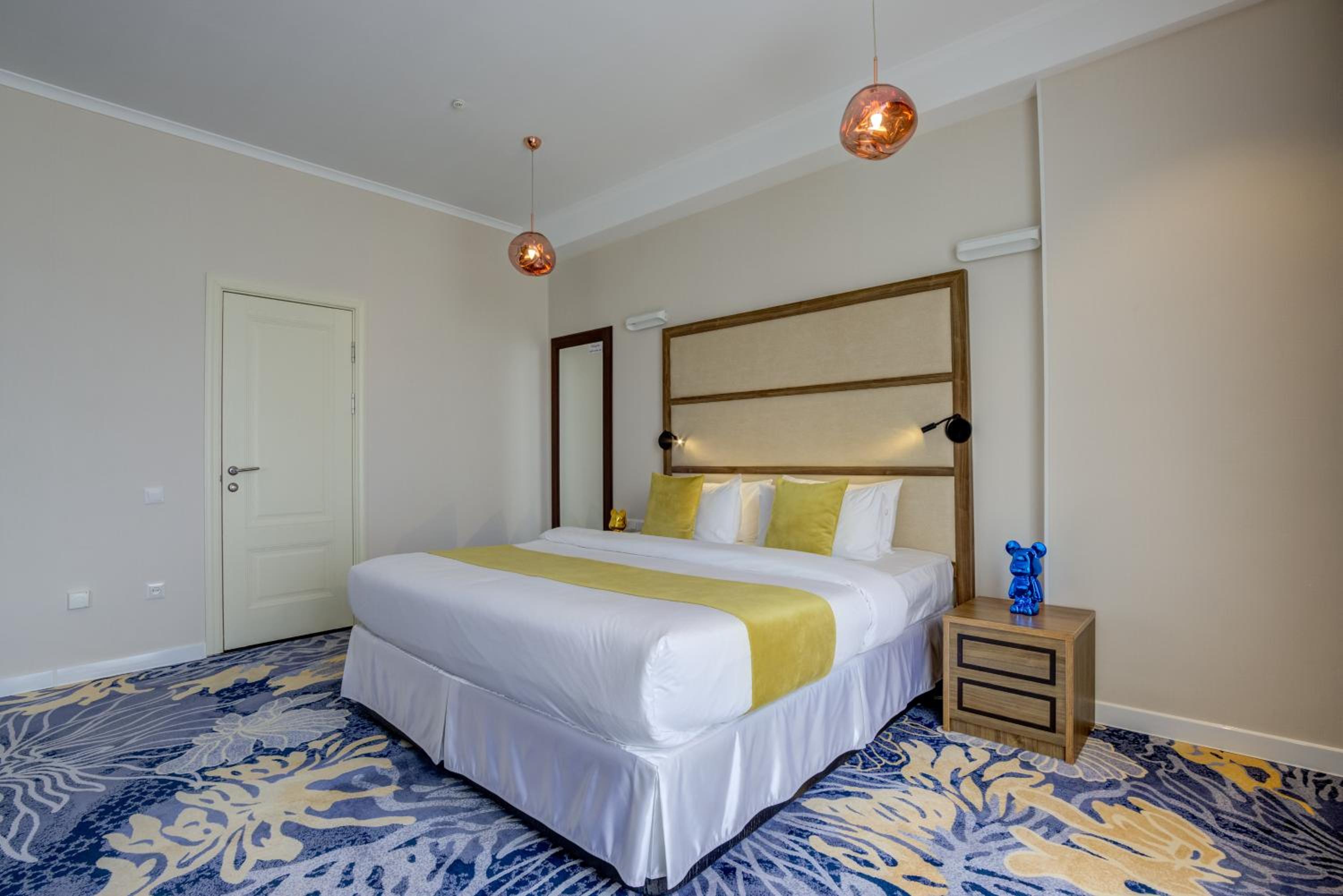 Suite with Mountain View photo 1