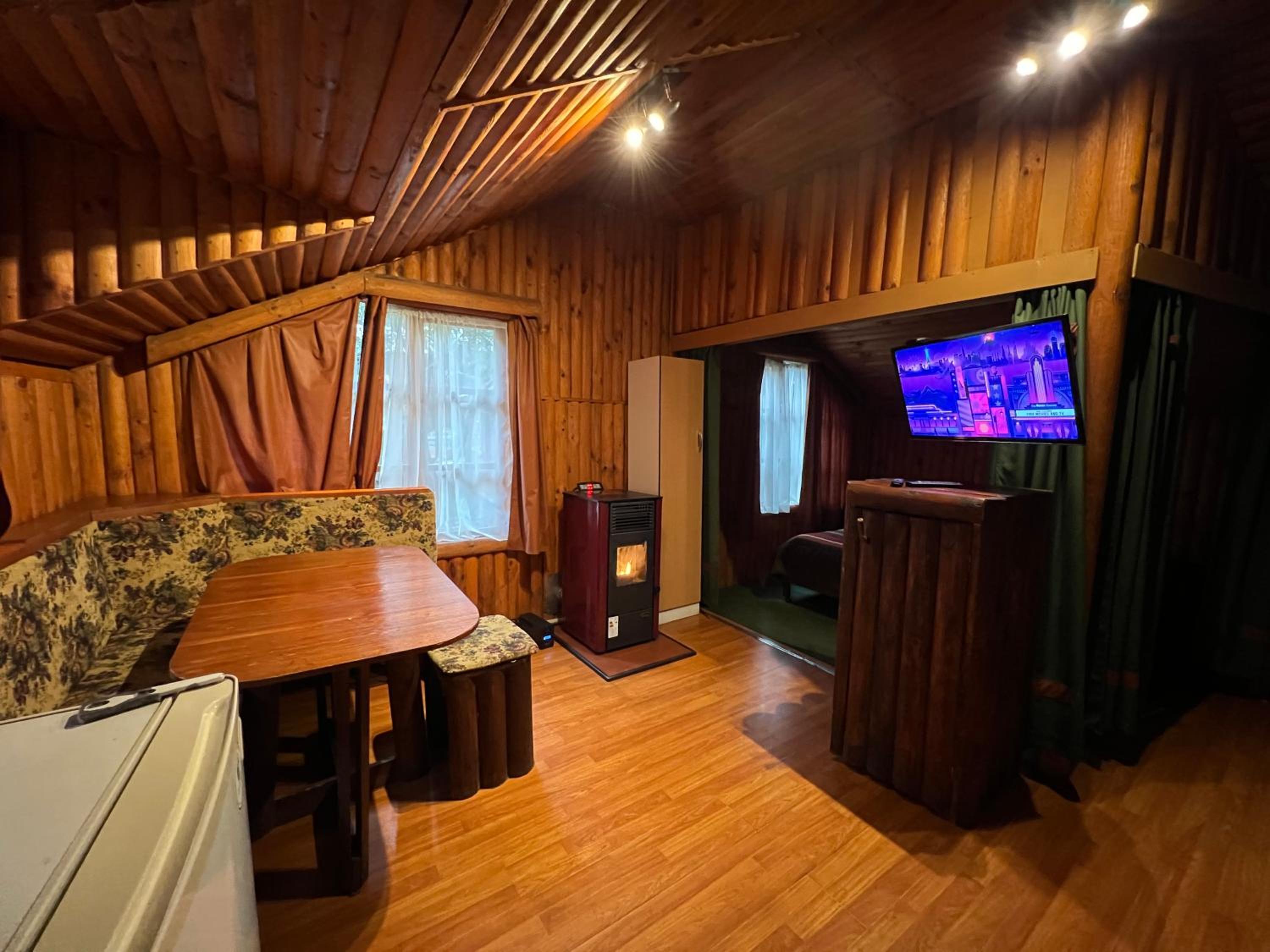 Deluxe Bungalow with Garden View photo 3