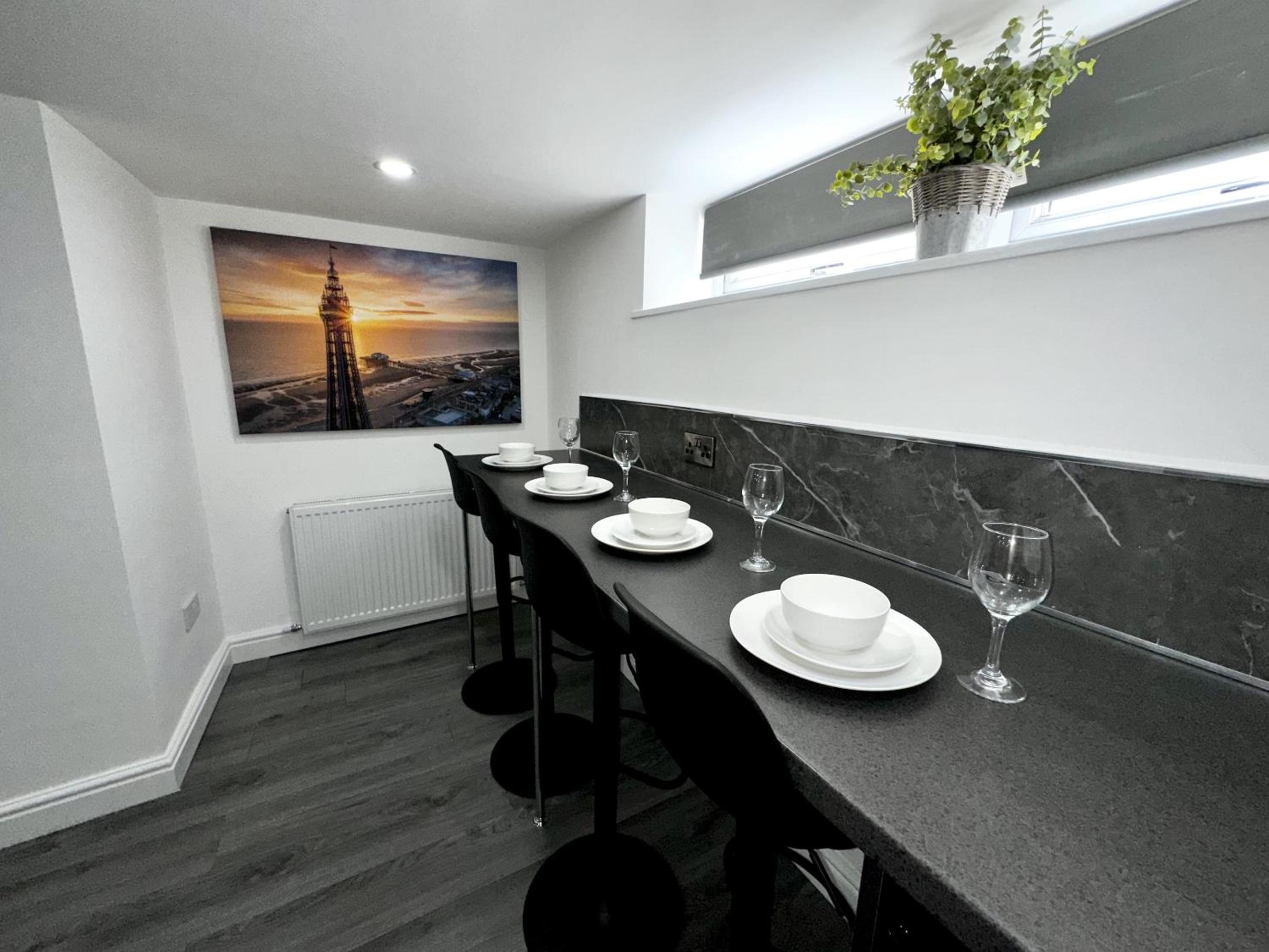 Basement Suite with Spa Bath (Height Restriction 6 foot) - Photo 22