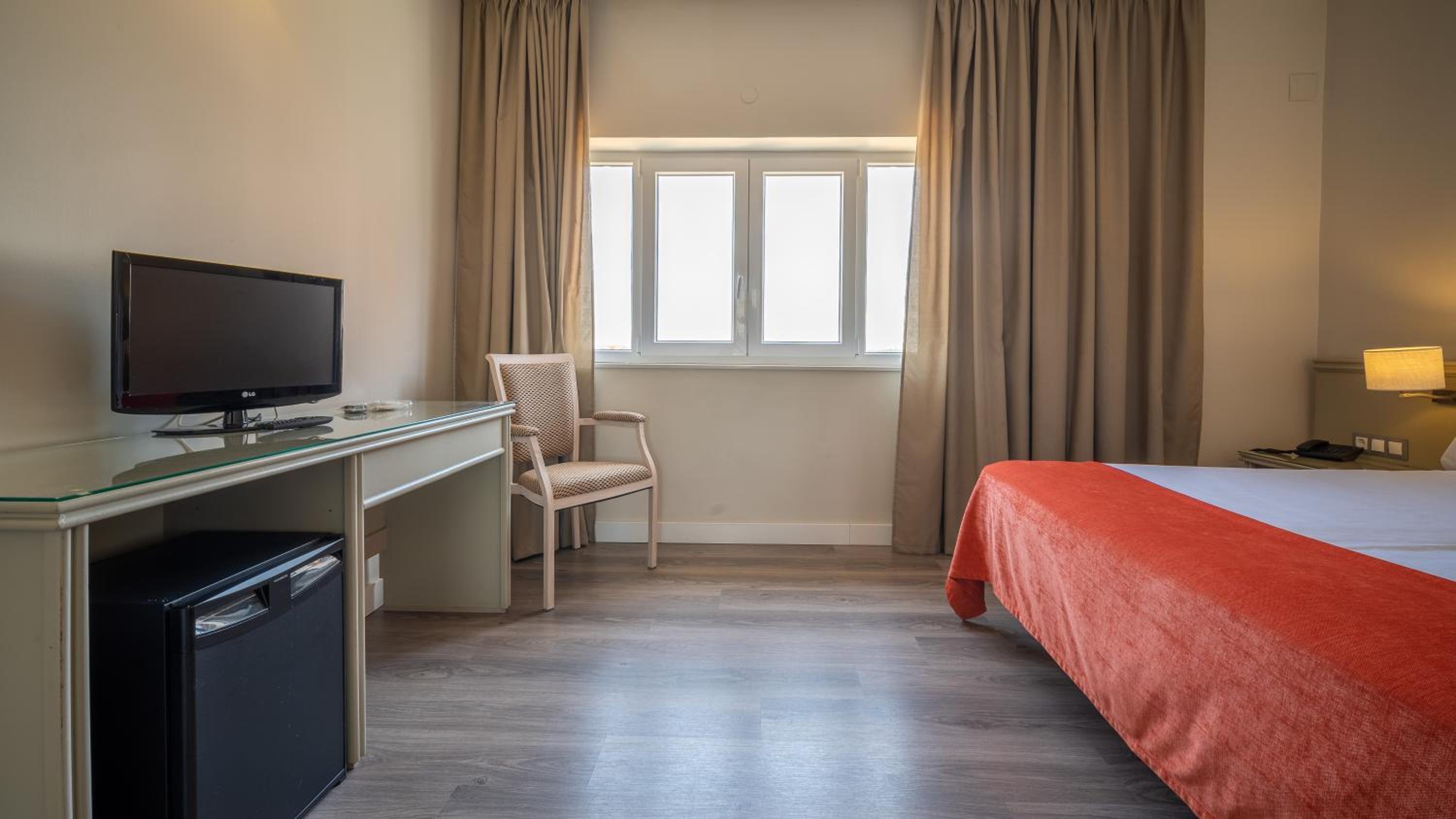 Quadruple Room - Photo 3