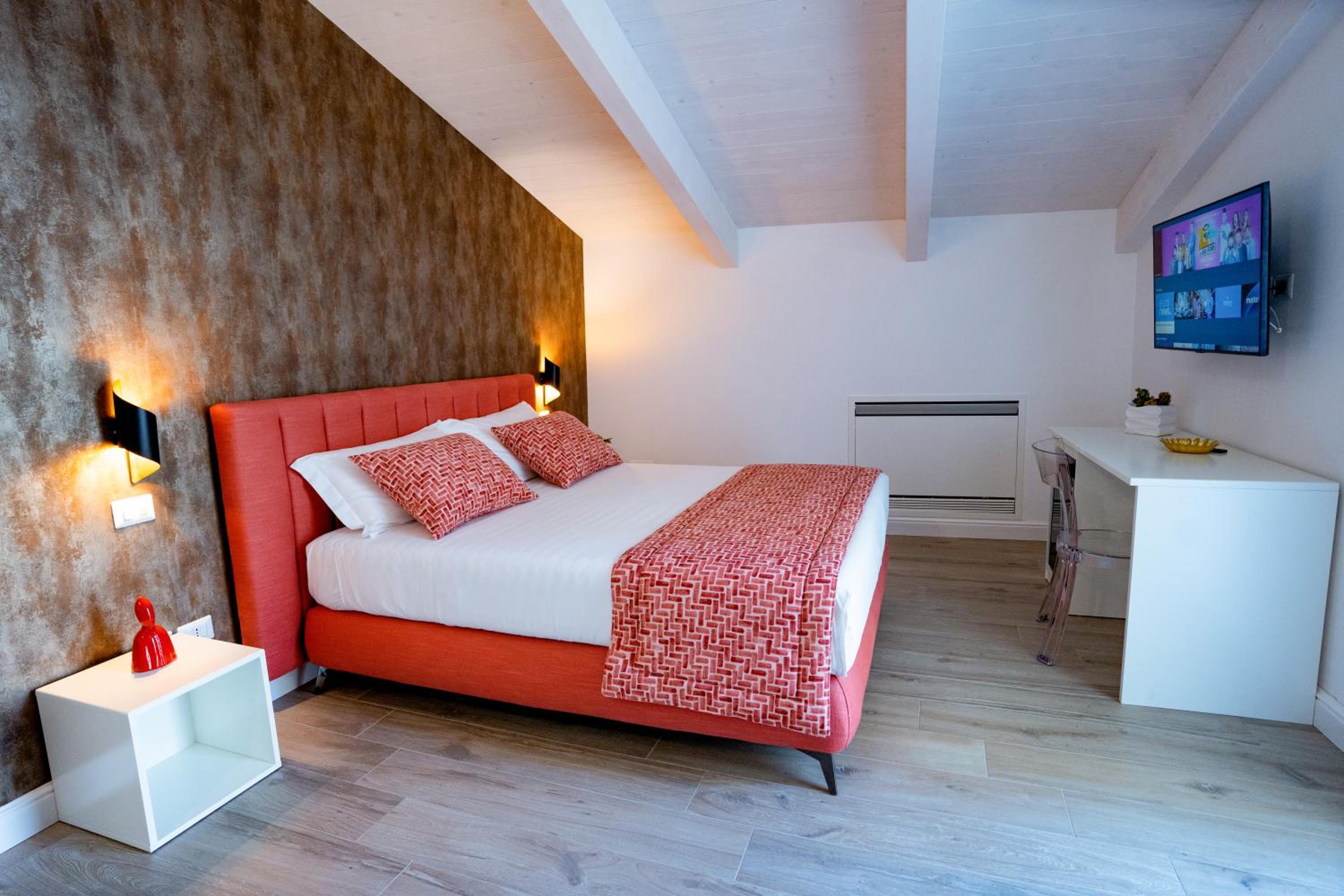 Suite with Terrace - Photo 1