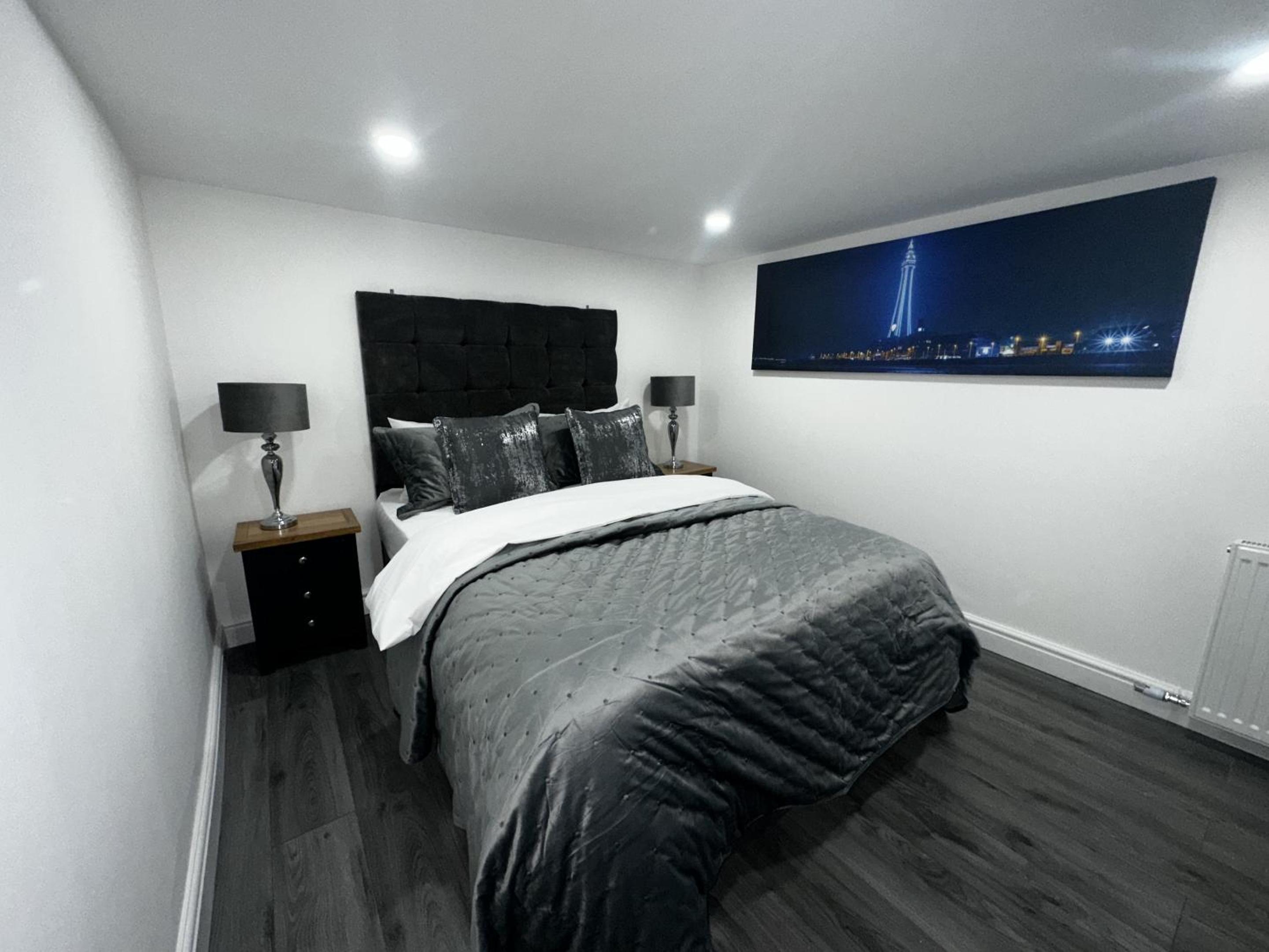 Basement Suite with Spa Bath (Height Restriction 6 foot) - Photo 7