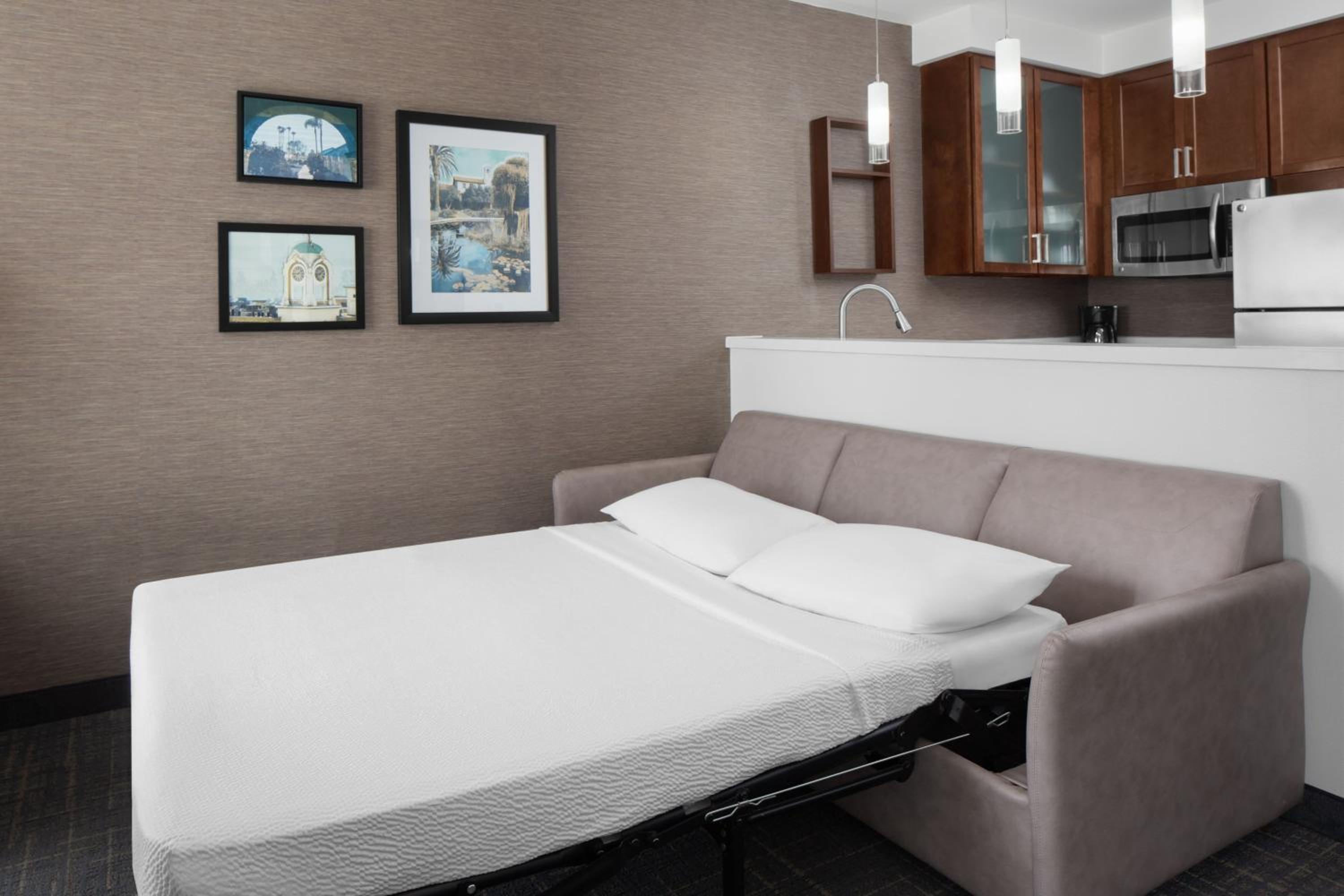 Two-Bedroom Suite photo 2