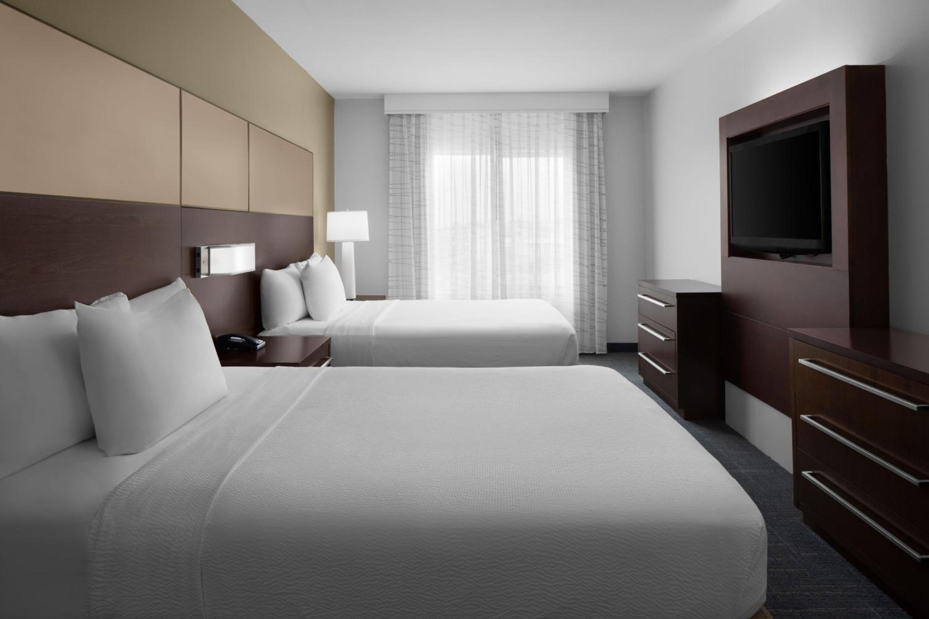 Two-Bedroom Suite photo 1
