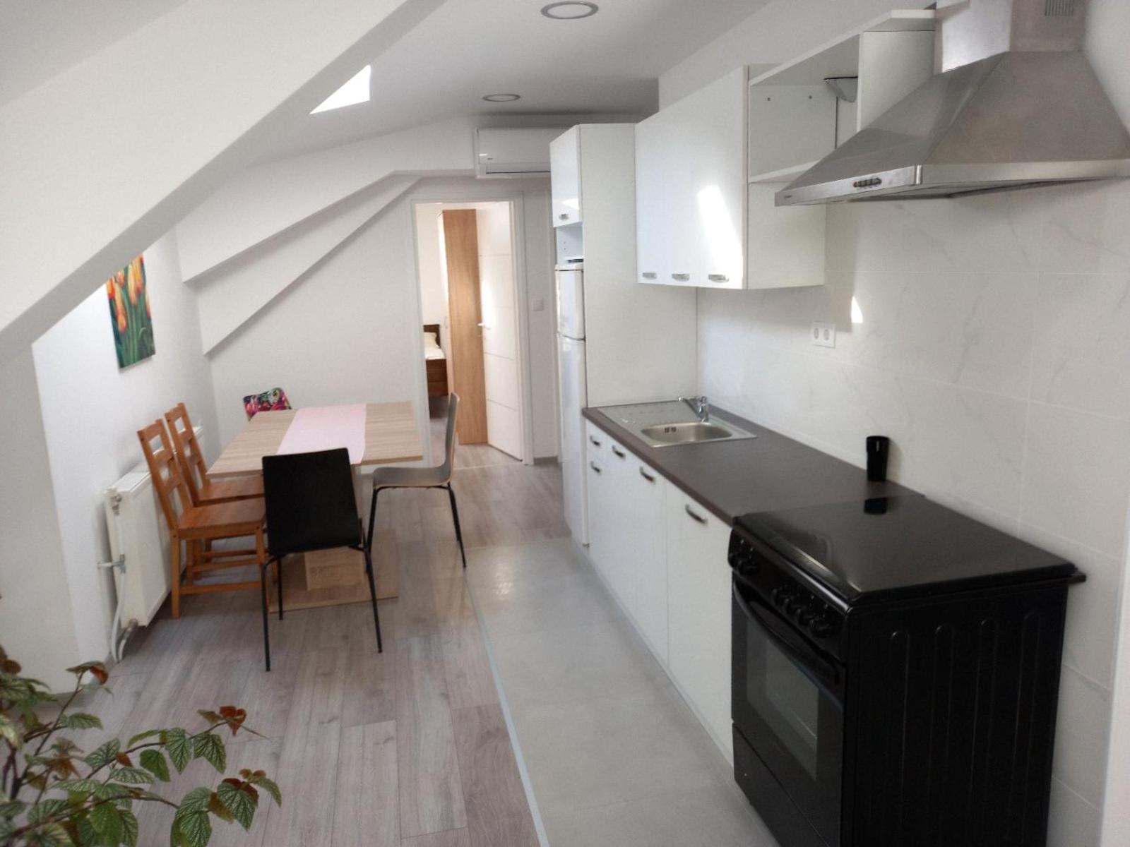 Apartment - Photo 3