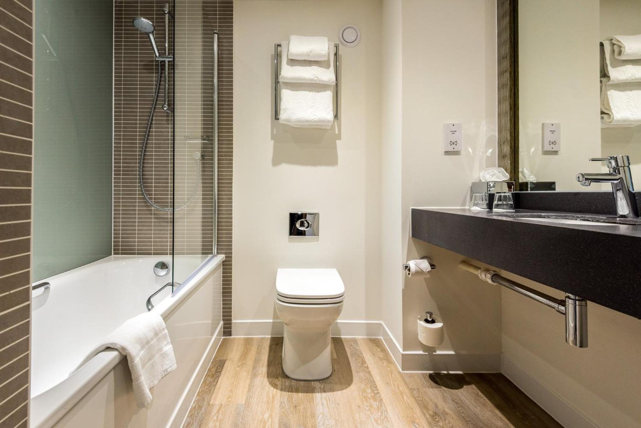 Standard Queen Room - Photo 5