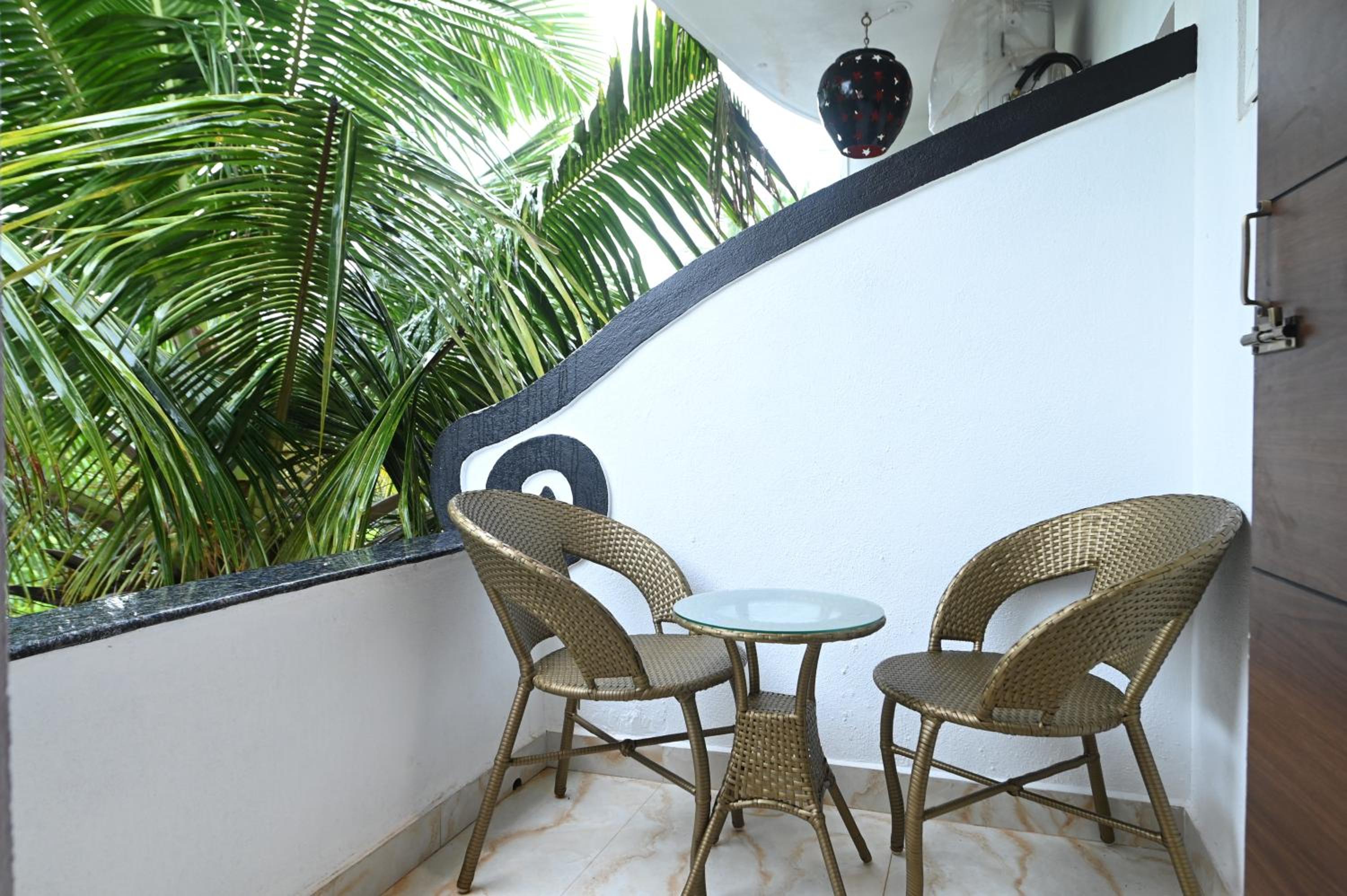 King Room with Balcony photo 3