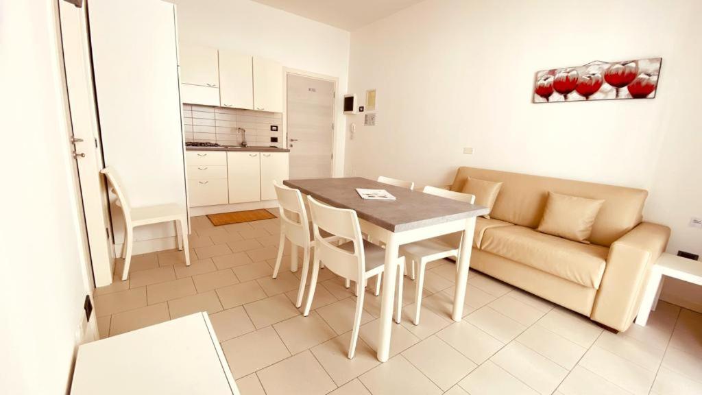 One-Bedroom Apartment with Balcony