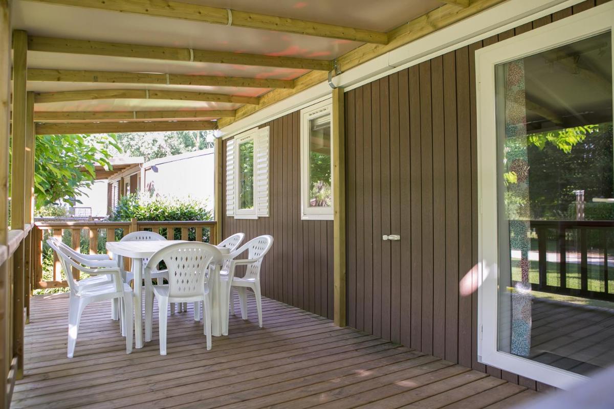 Mobile Home photo 3