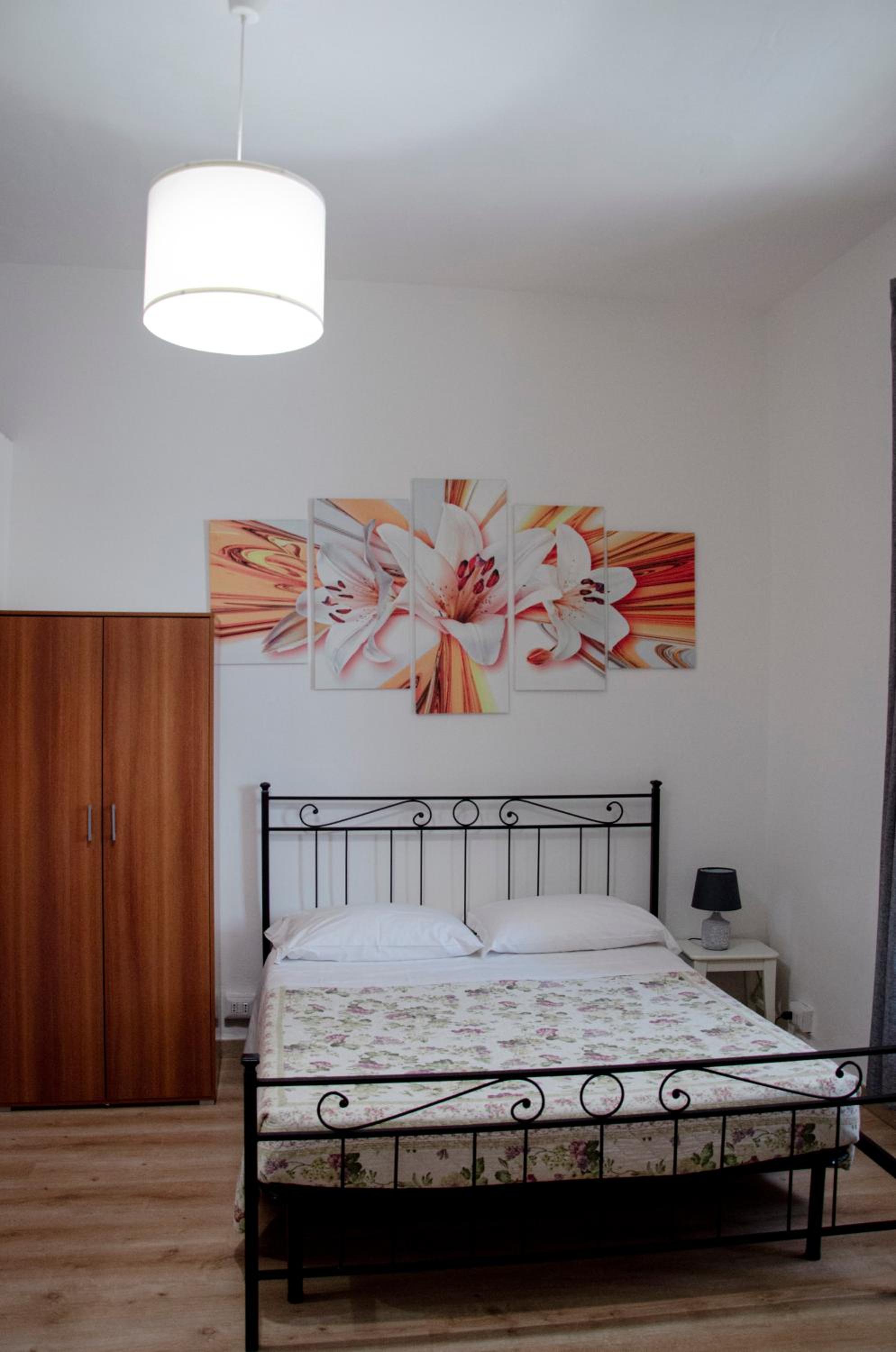 Triple Room with Private Bathroom photo 2