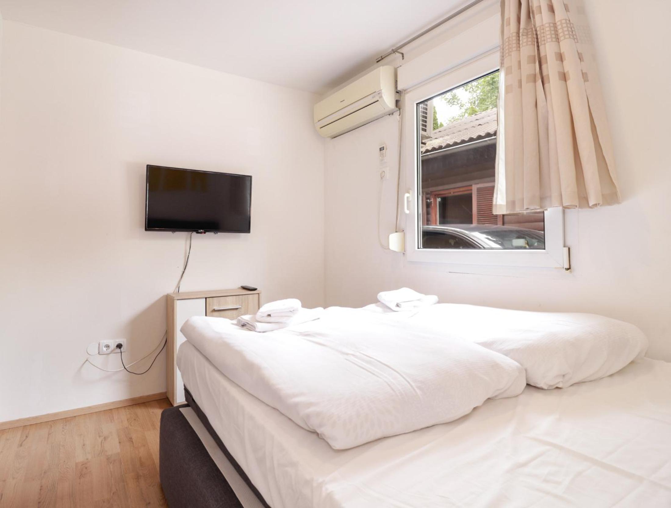 Two-Bedroom House photo 2