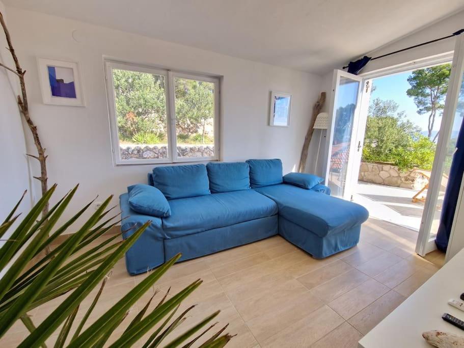 One-Bedroom Apartment With Sea View