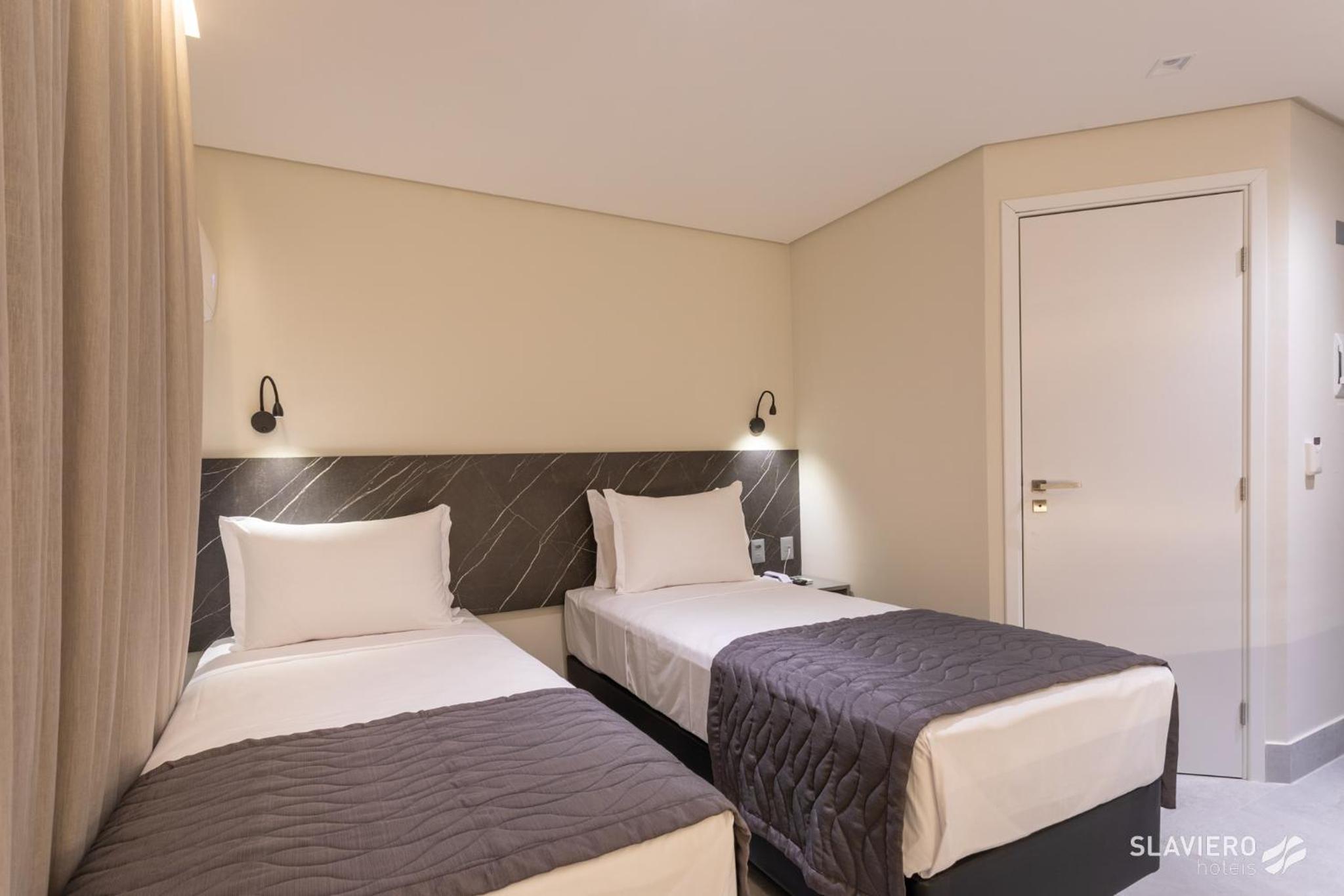 Deluxe Twin Room photo 2