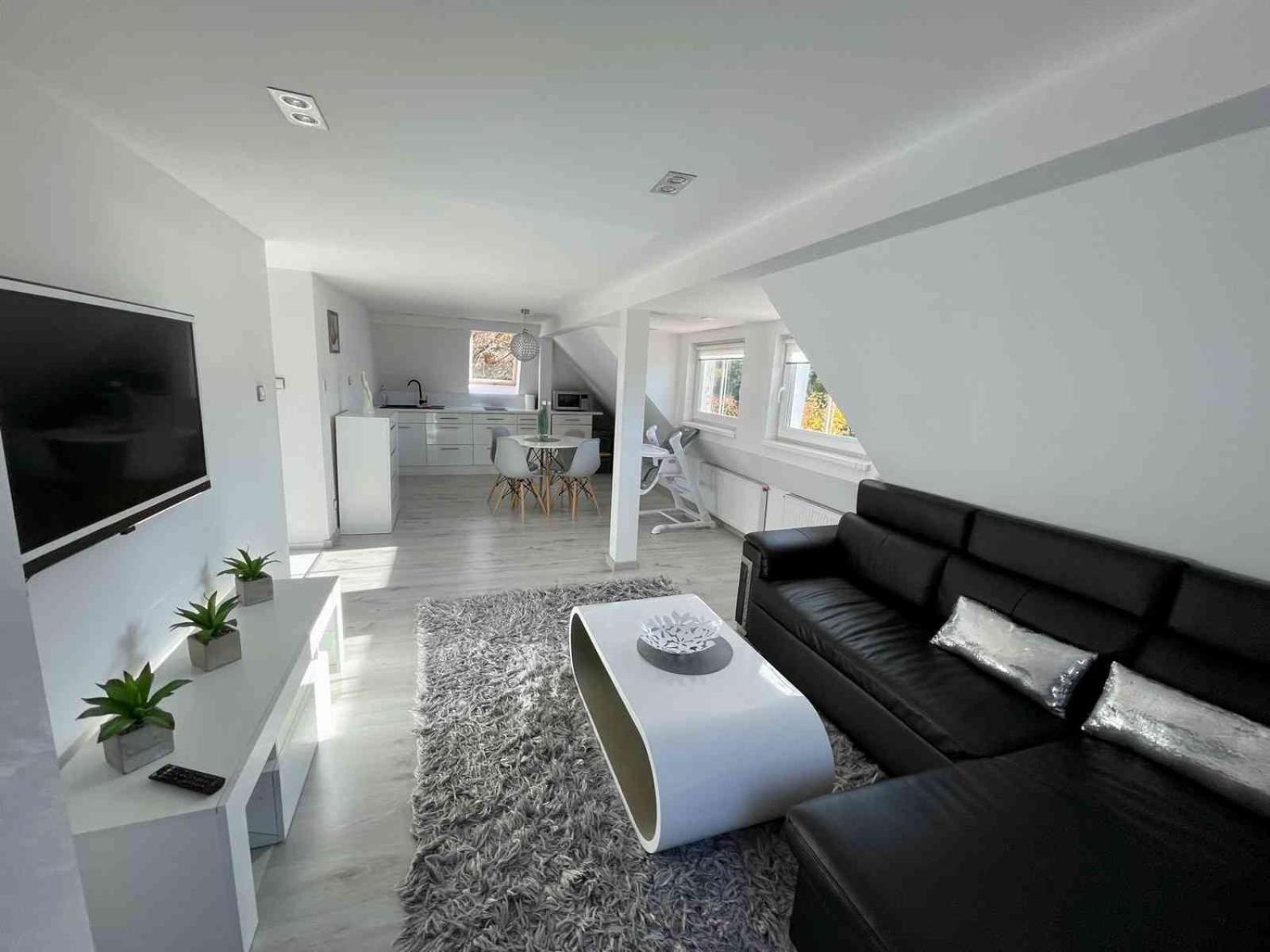 Apartment with Mountain View photo 1