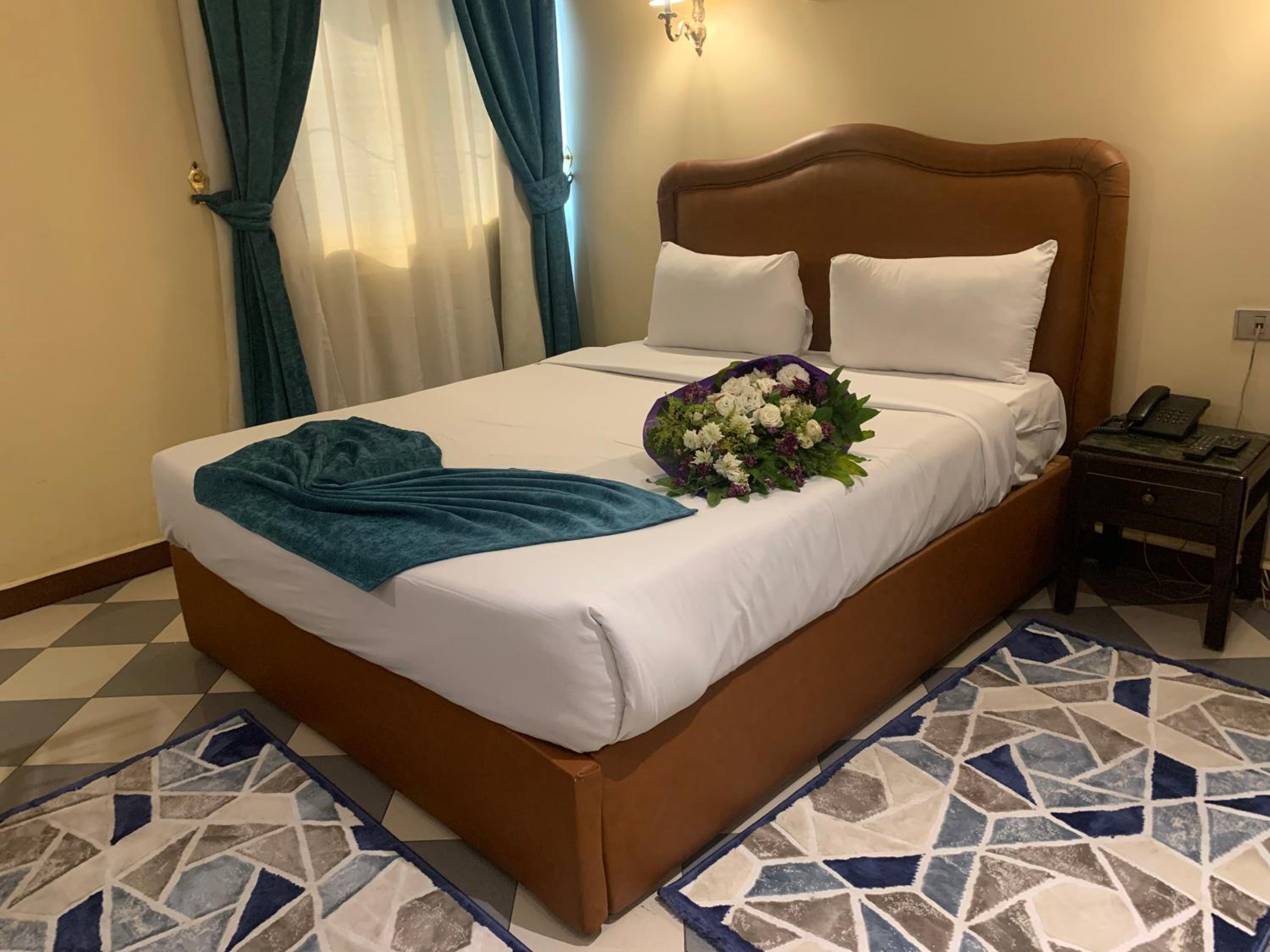 Deluxe King Room photo 3