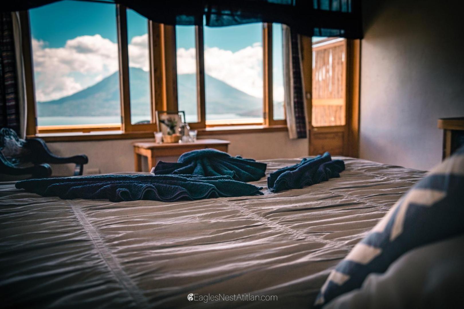 King Room with Lake View photo 2