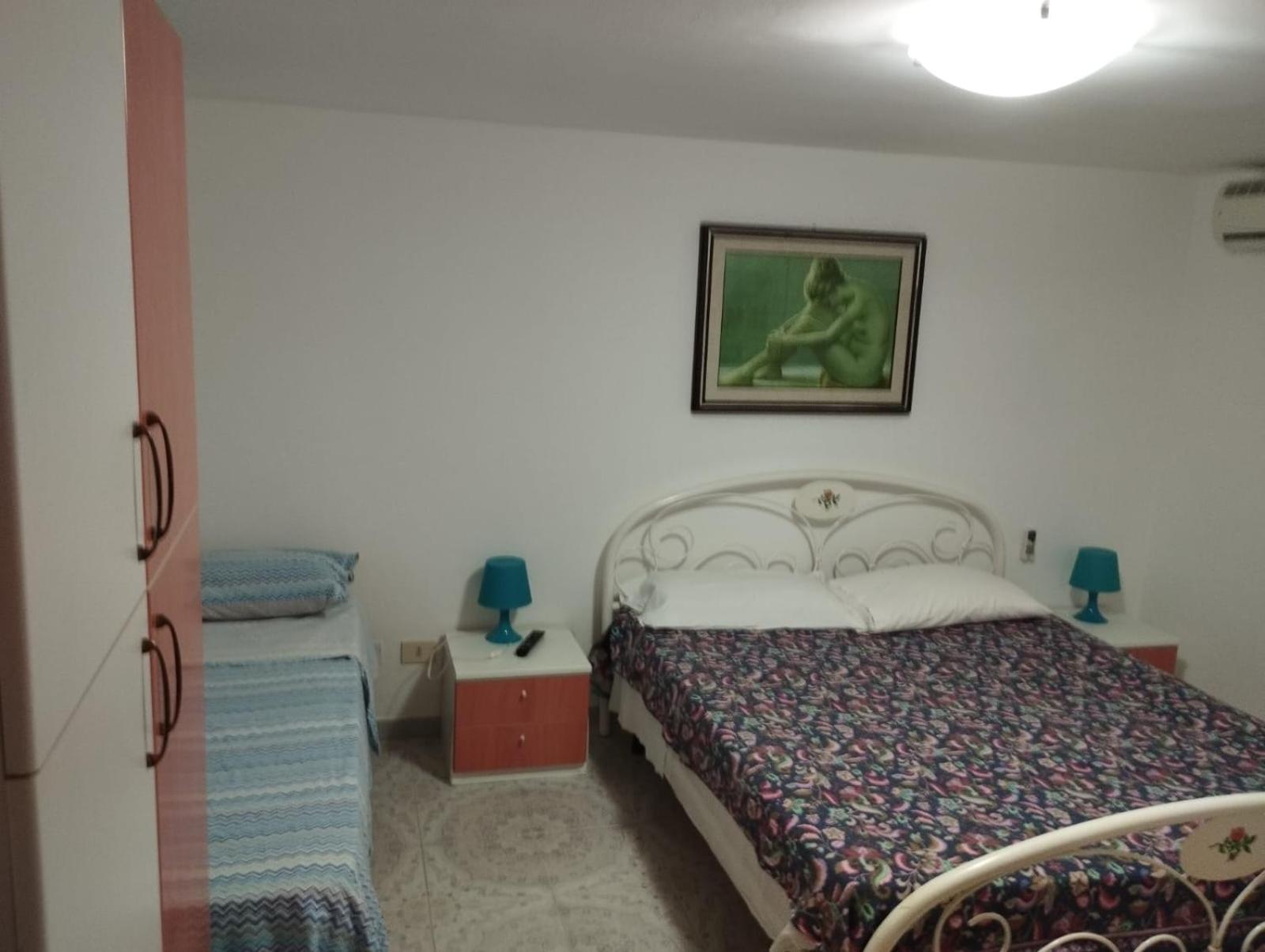Three-Bedroom House photo 3