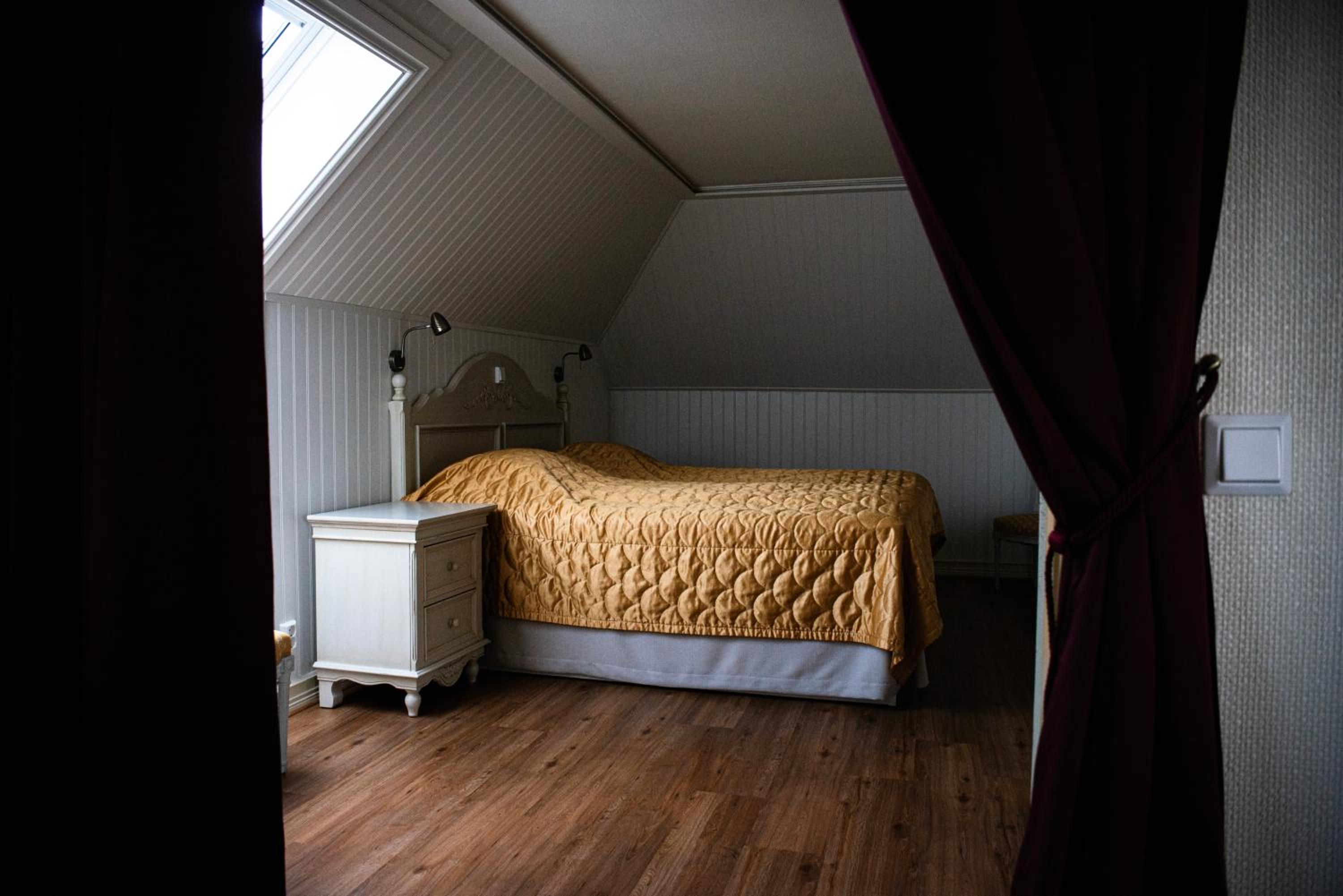 Junior Suite with Garden View photo 1