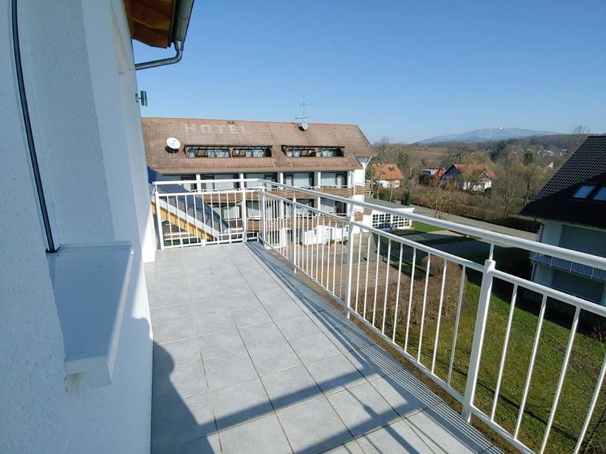 Apartment with Balcony photo 2