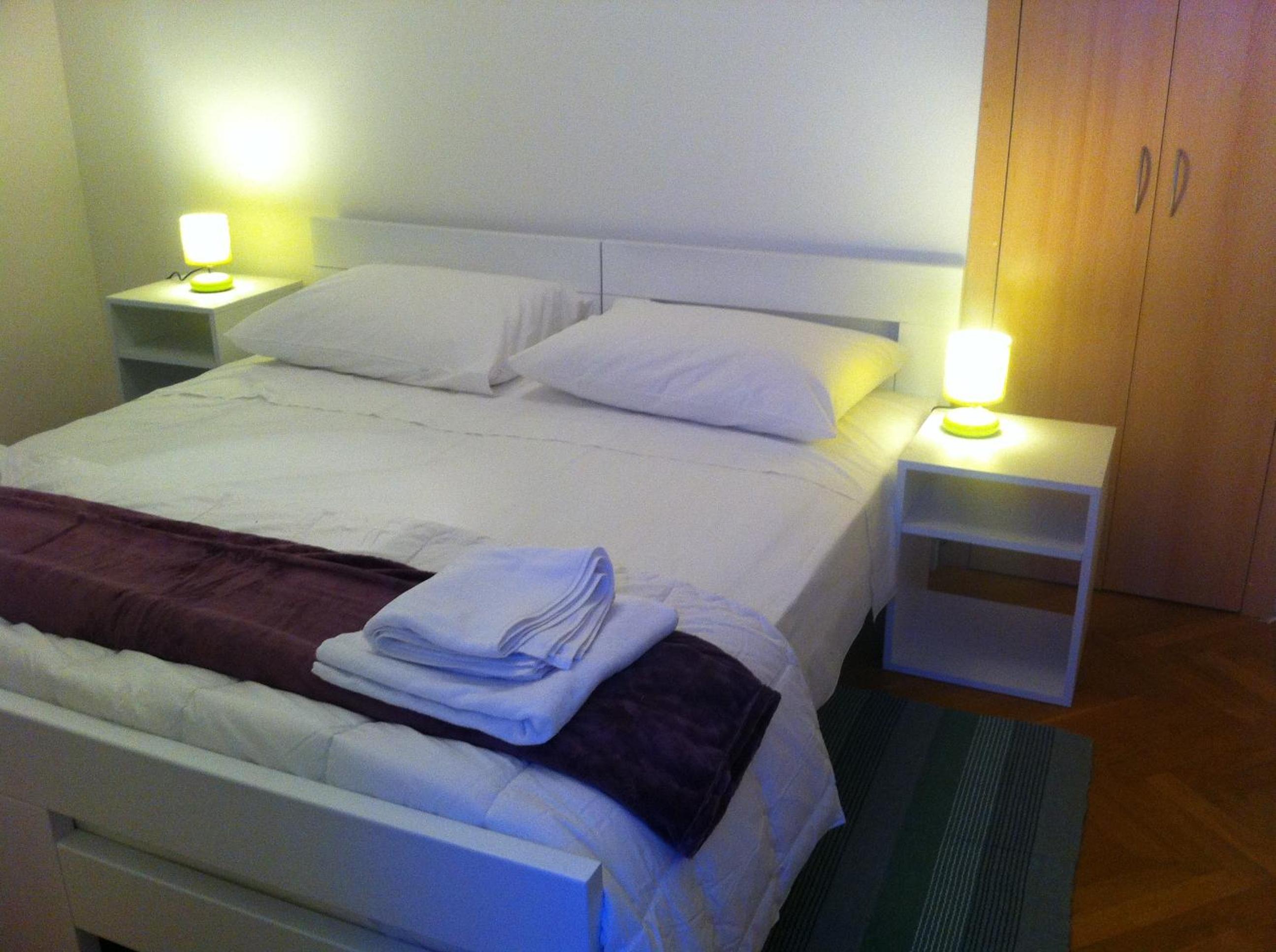 One-Bedroom Apartment - Photo 11