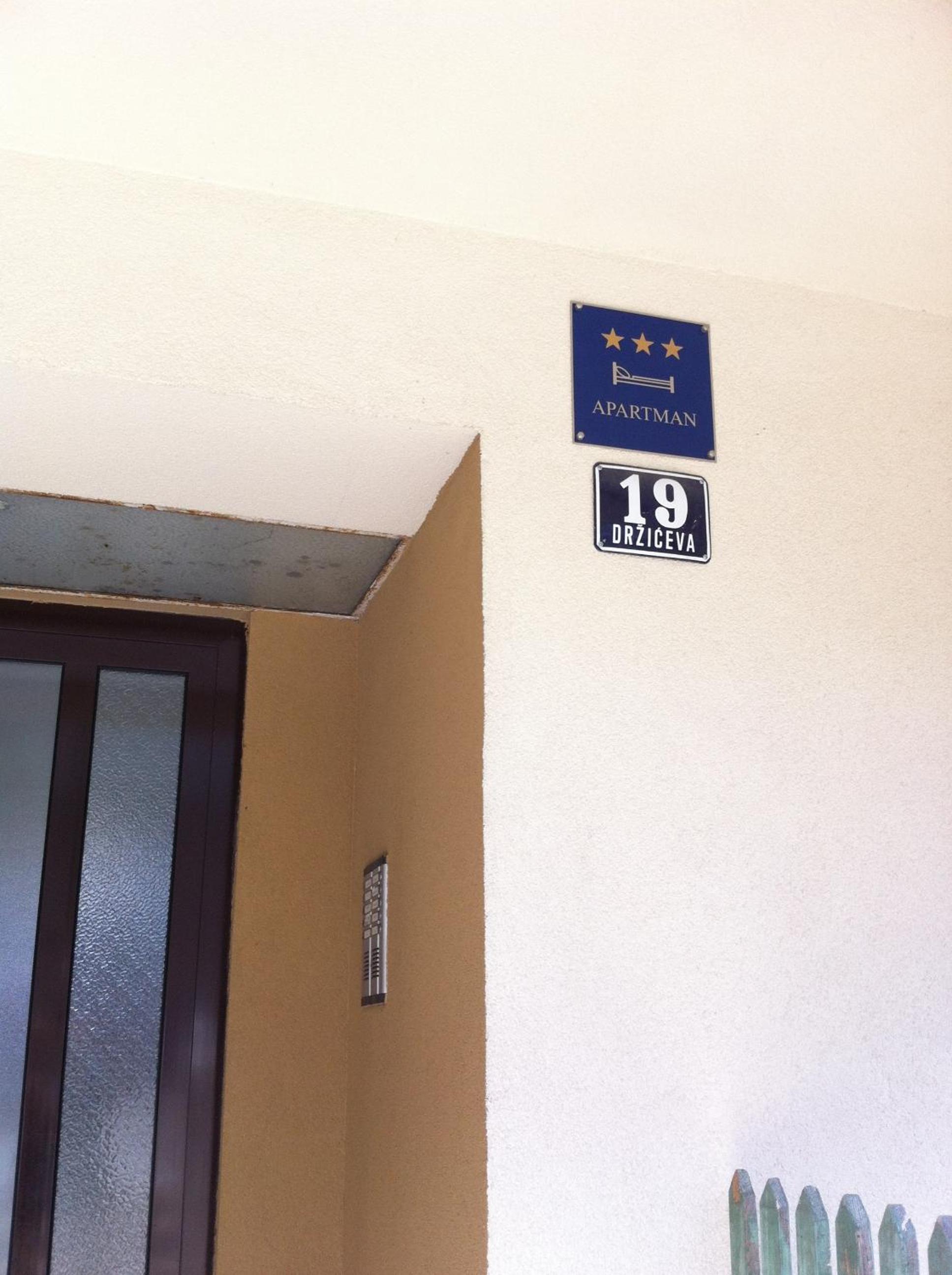 One-Bedroom Apartment - Photo 19