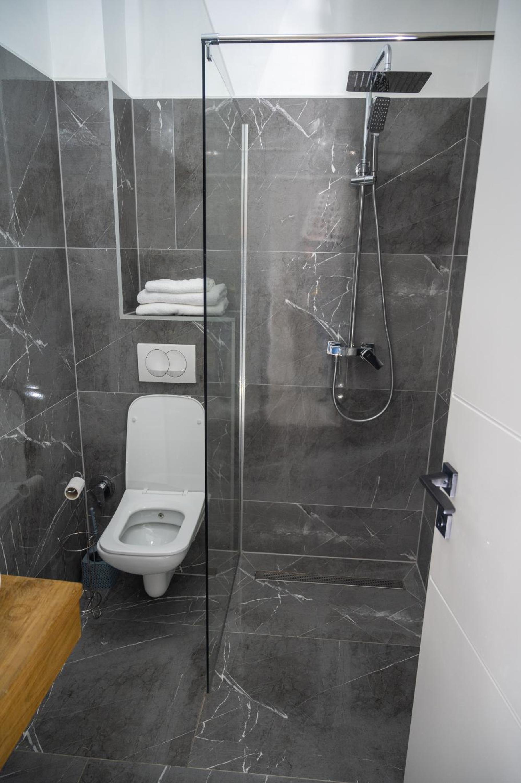 Triple Room With Private Bathroom photo 3